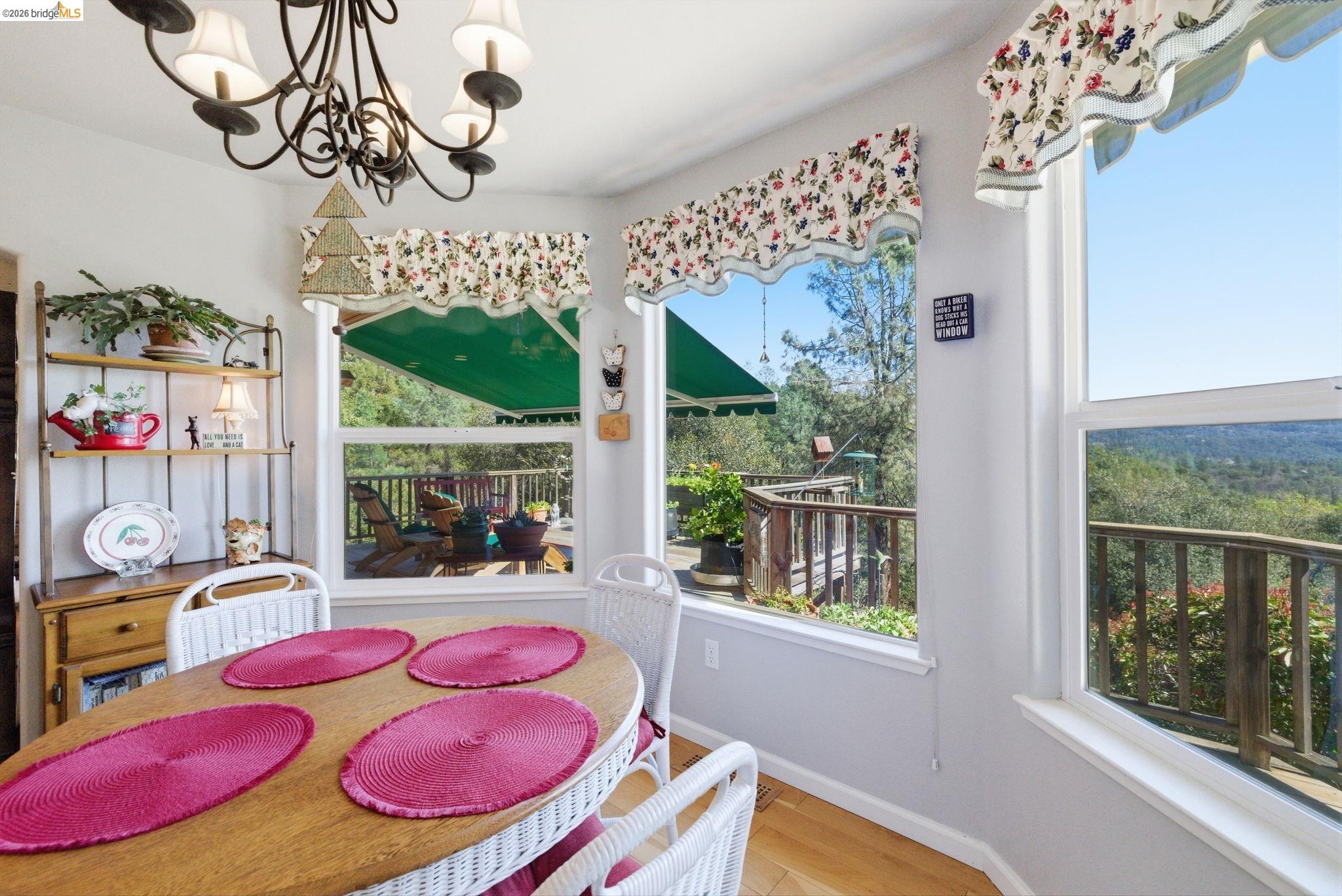 22295 Paseo De Los Portales Rd