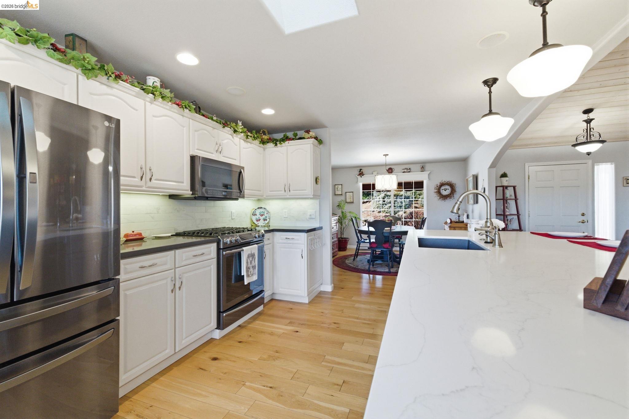 22295 Paseo De Los Portales Rd