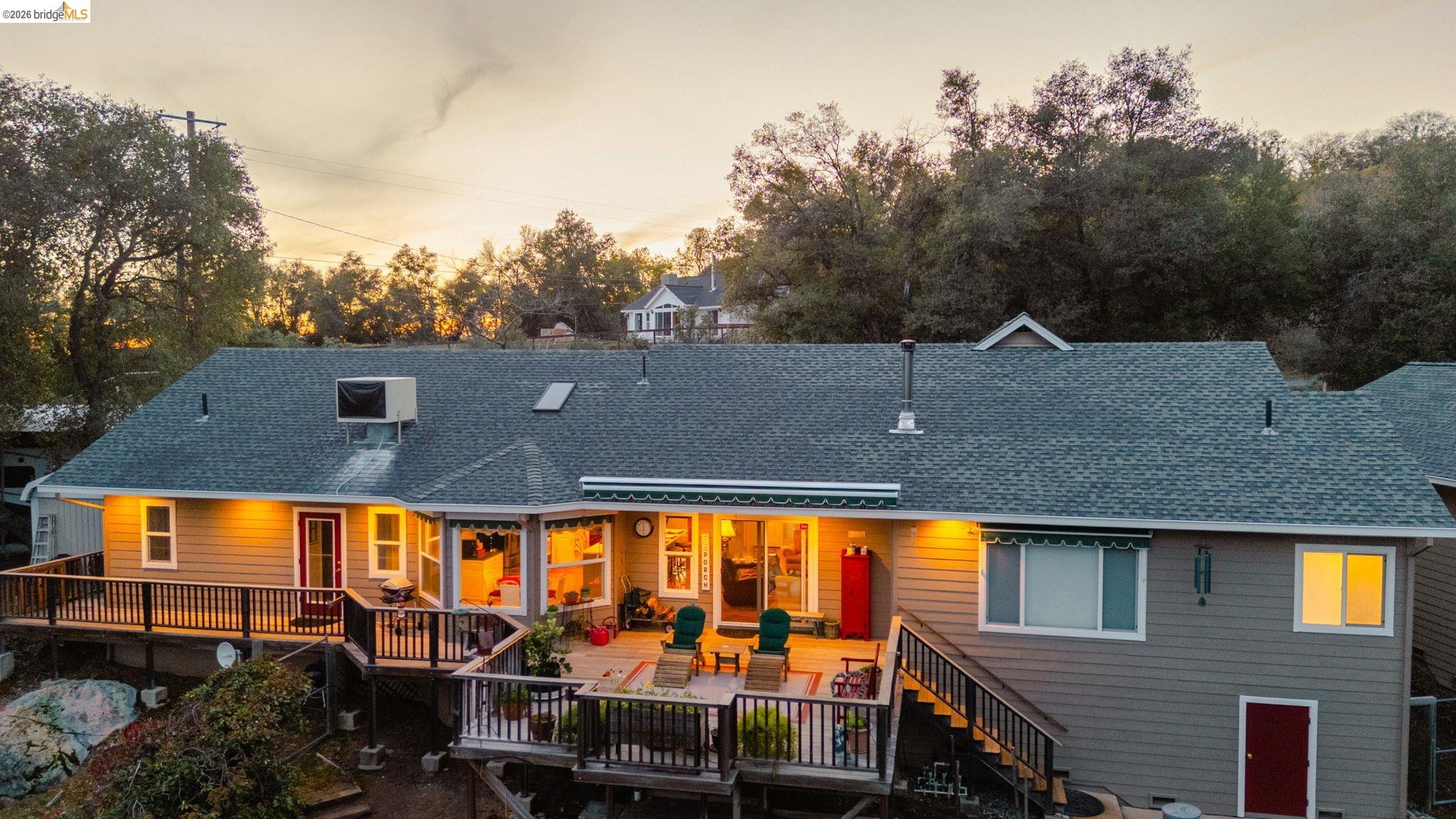 22295 Paseo De Los Portales Rd