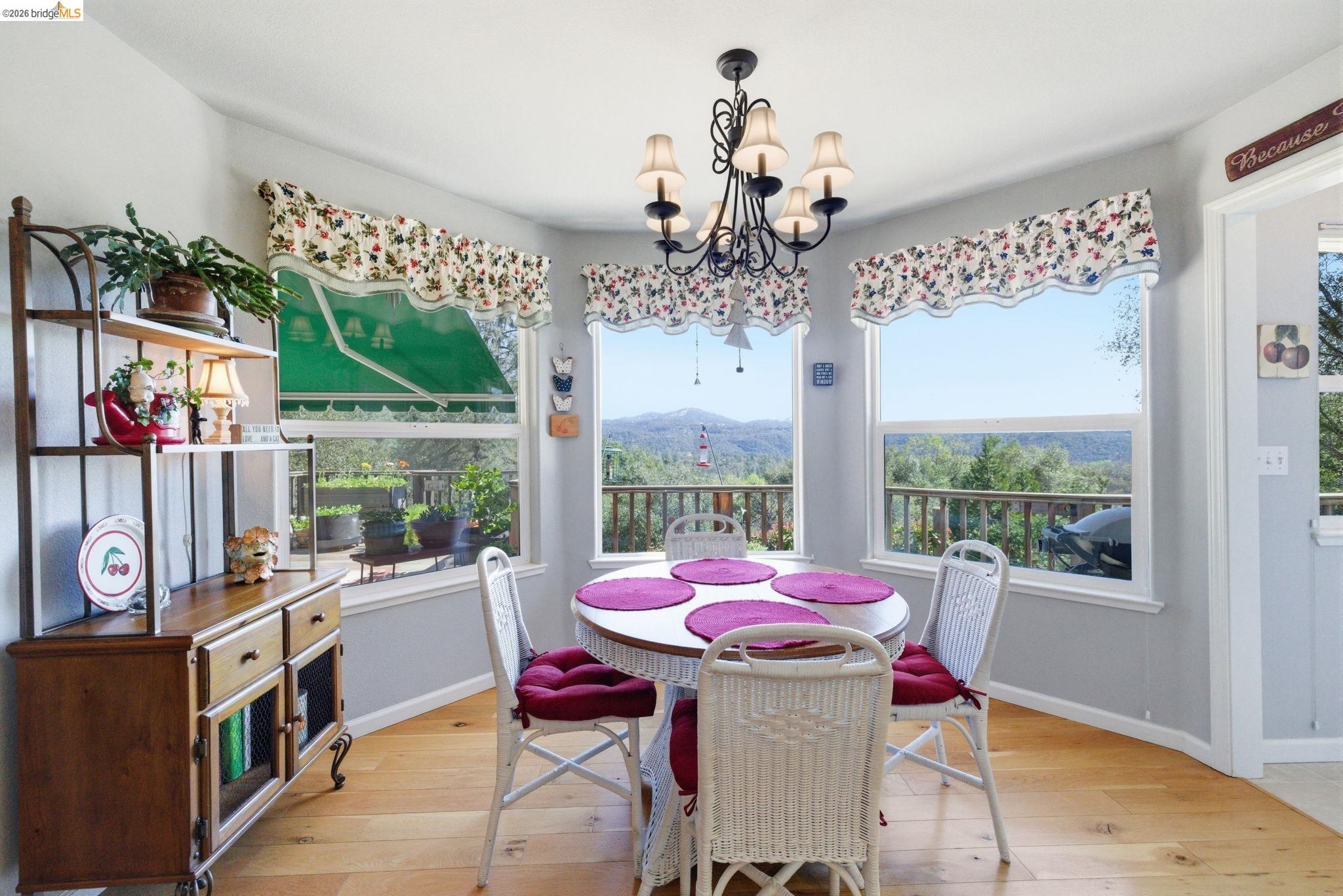 22295 Paseo De Los Portales Rd