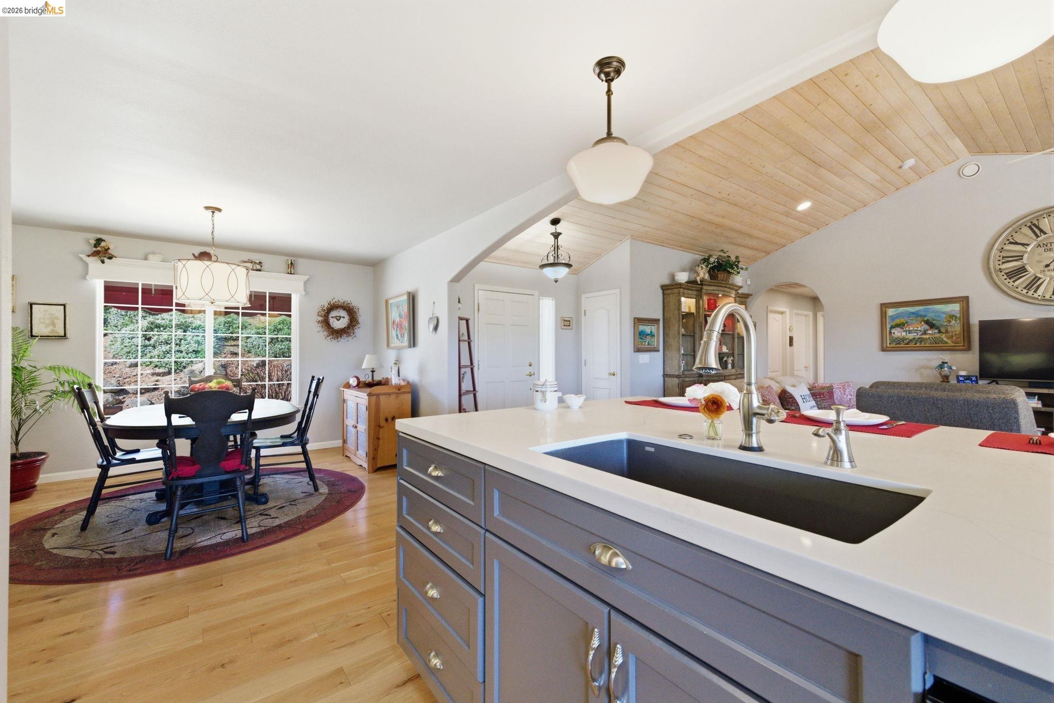 22295 Paseo De Los Portales Rd