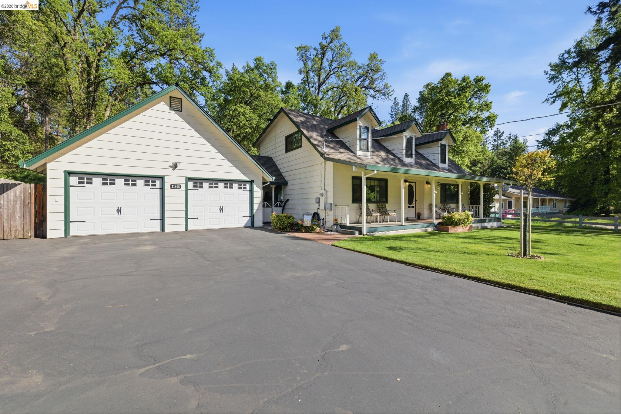 21695 Water Oak Dr