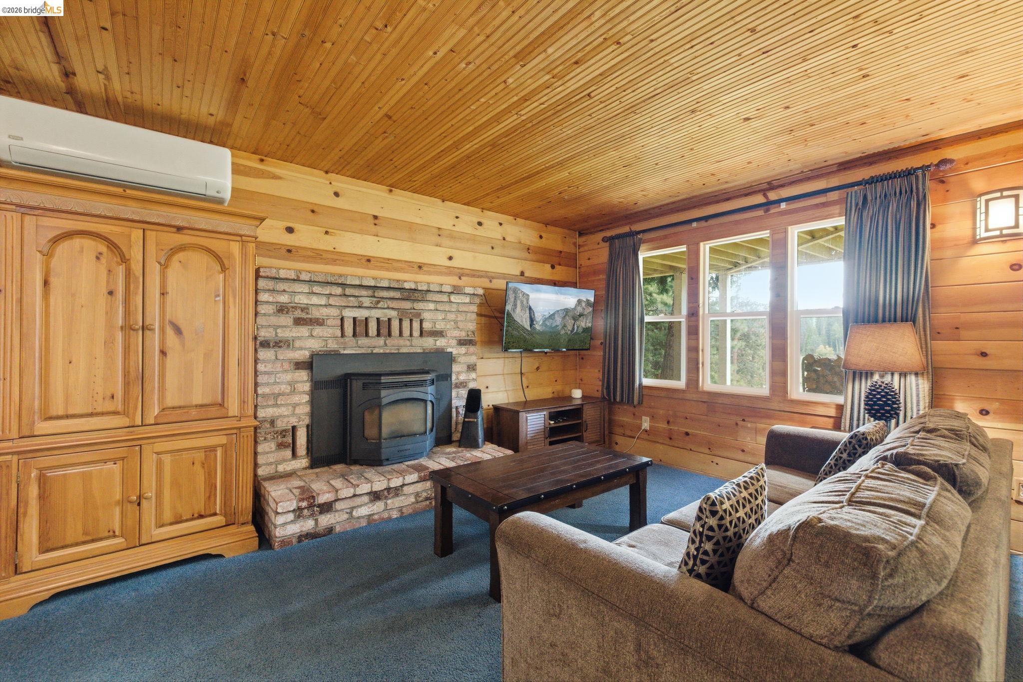 22334 Joseph Dr