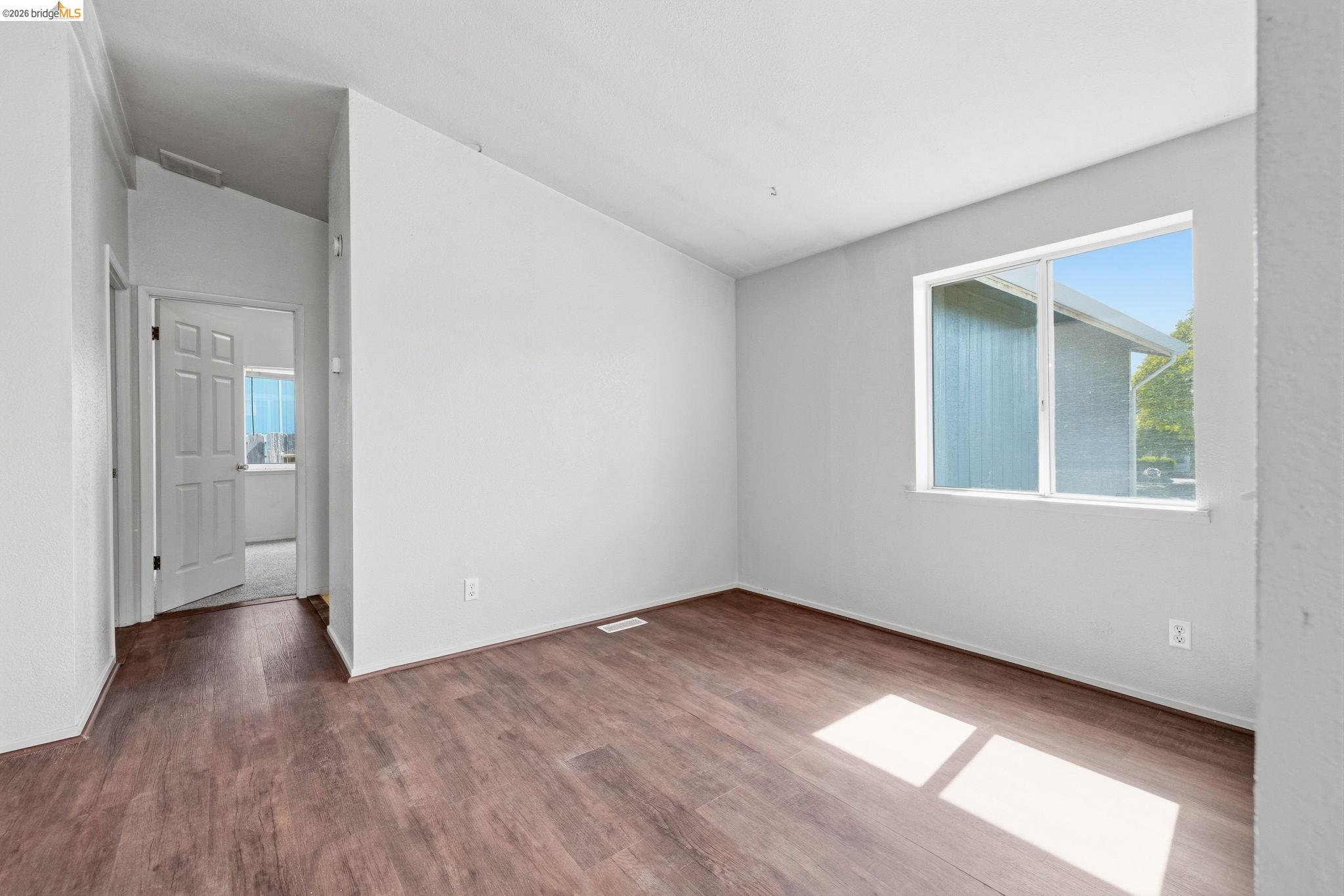 289 Deer Field Cir