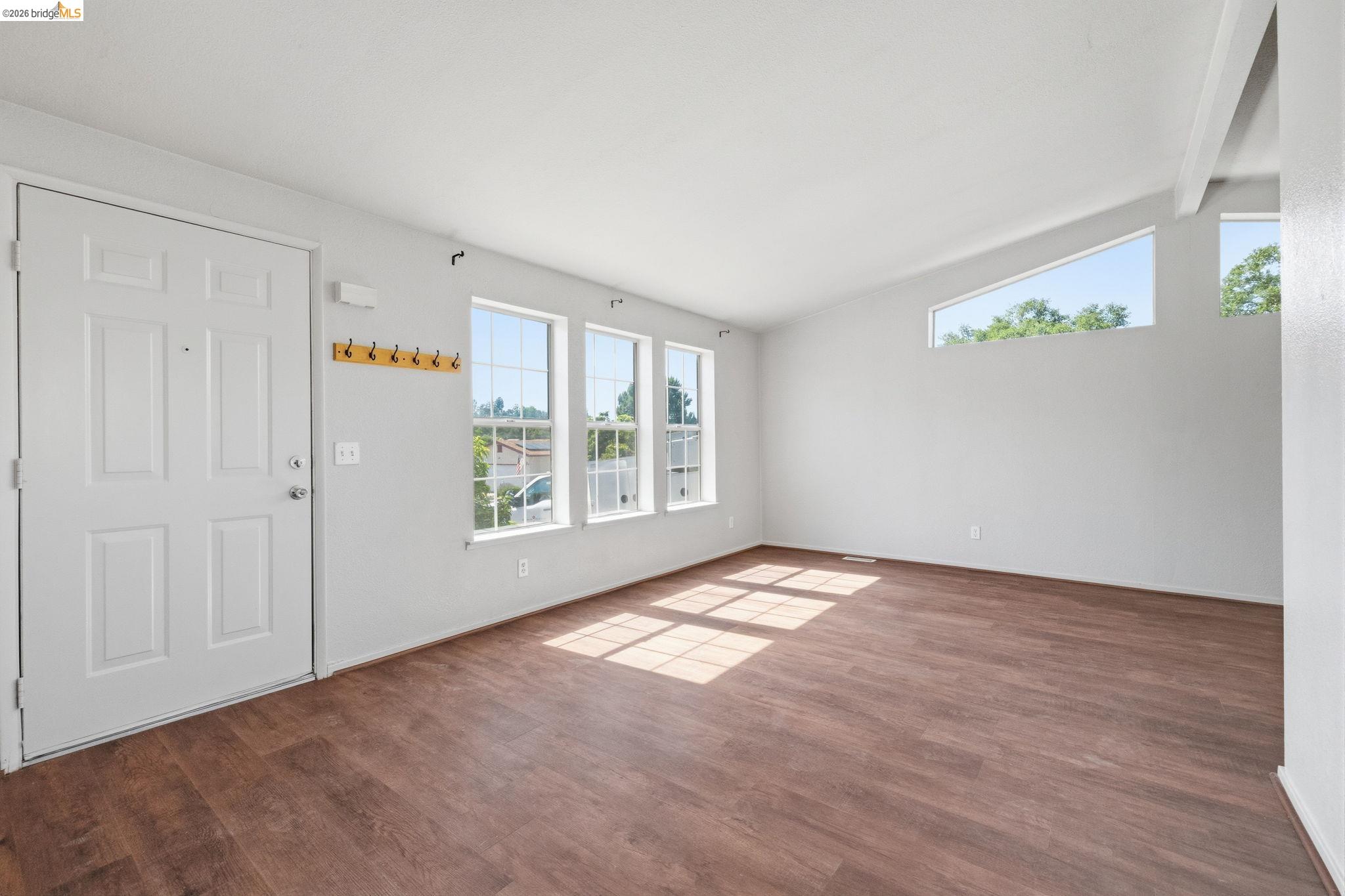 289 Deer Field Cir