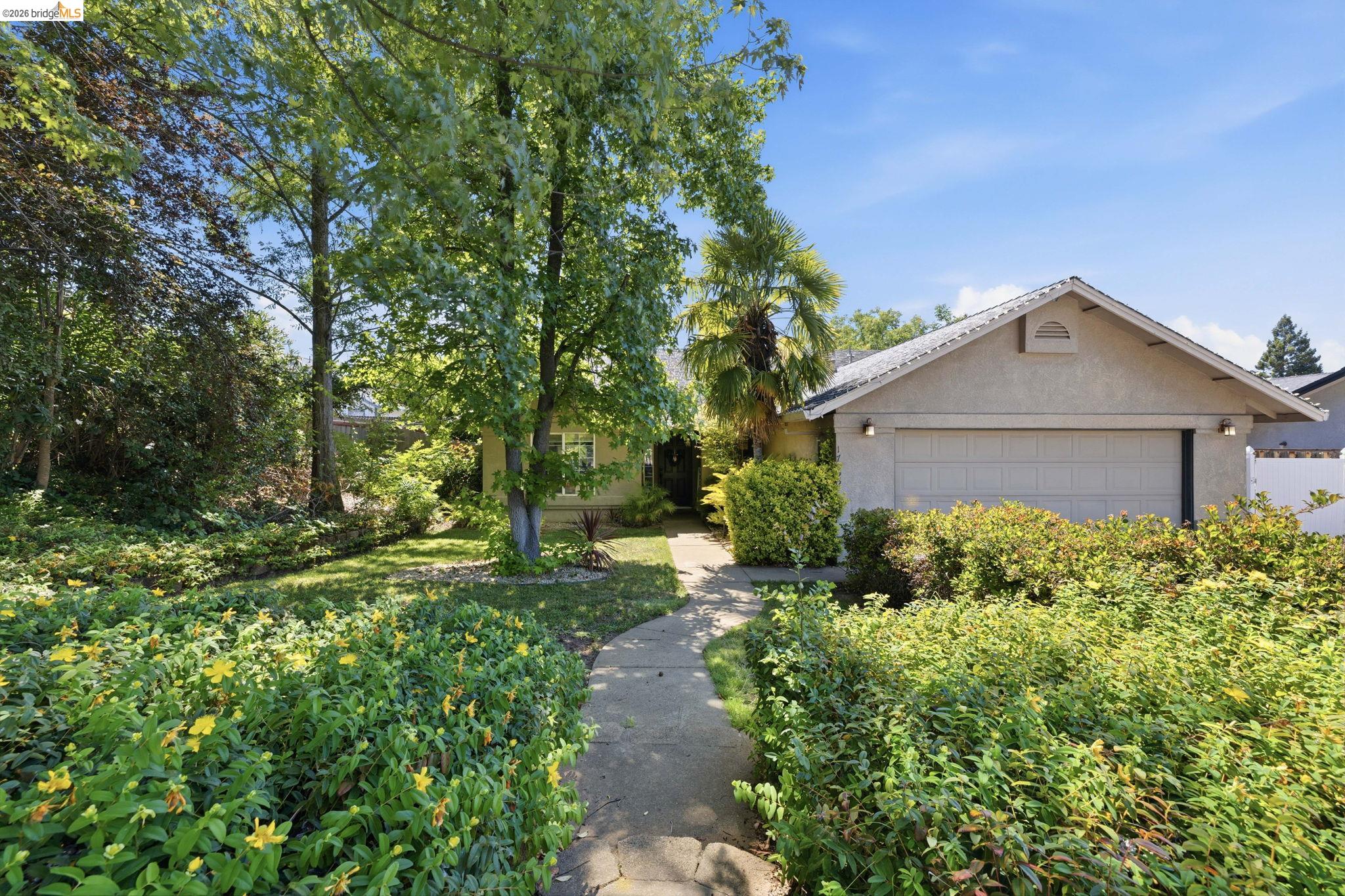 17522 Wild Oak Dr