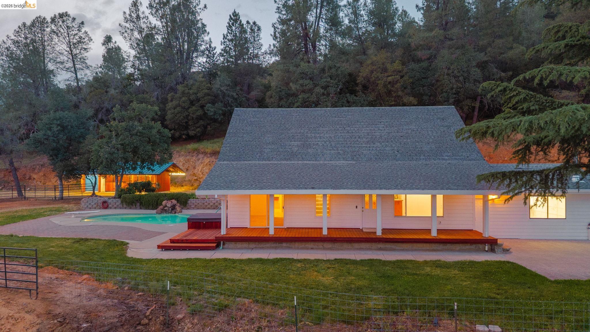 19466 Mira Monte Rd