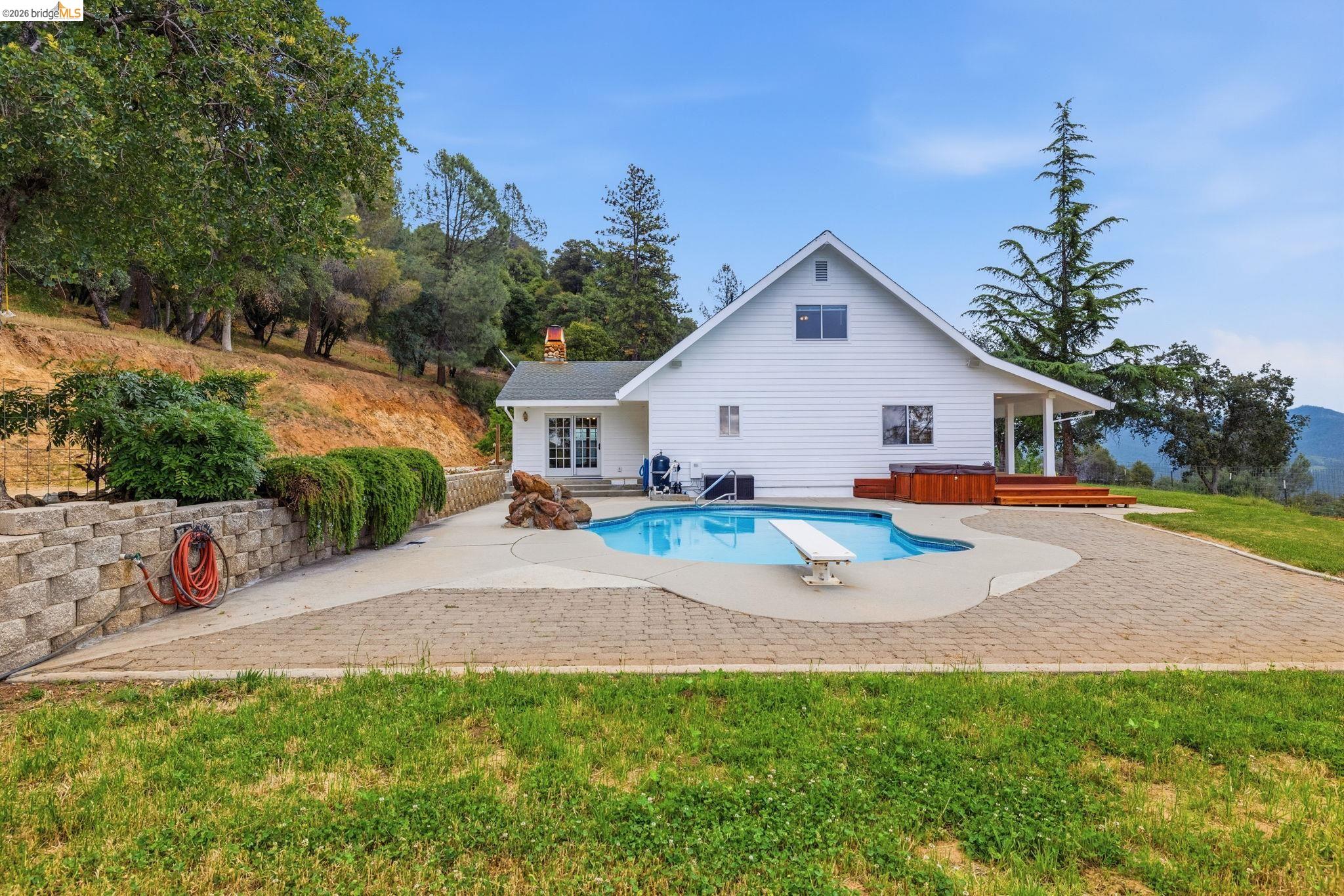 19466 Mira Monte Rd