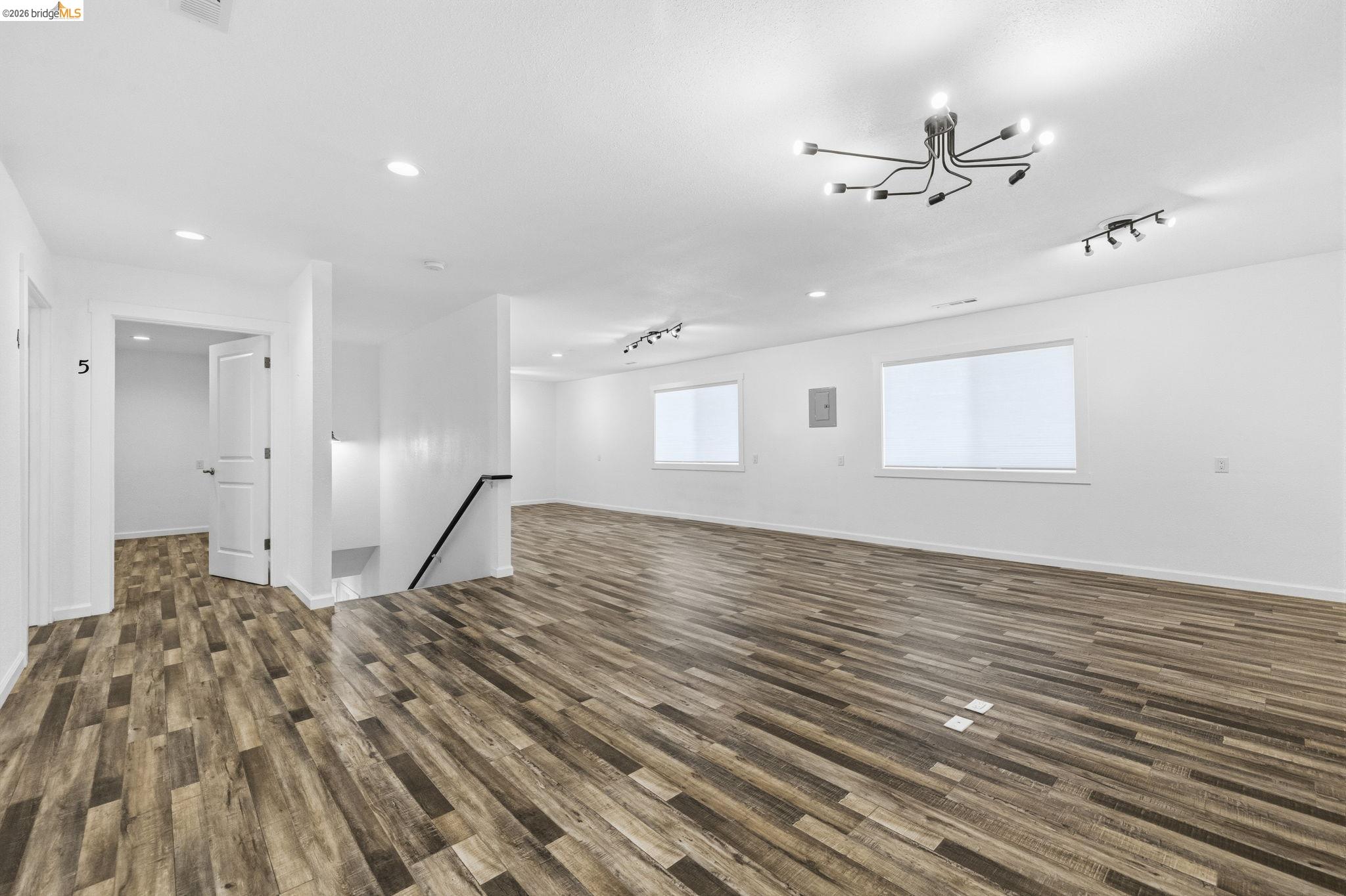 19468 Village Dr