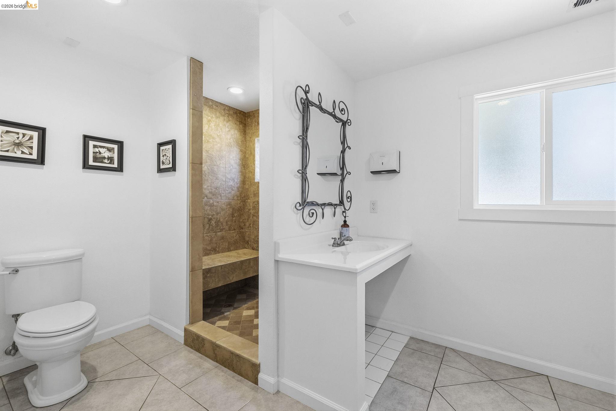 19468 Village Dr