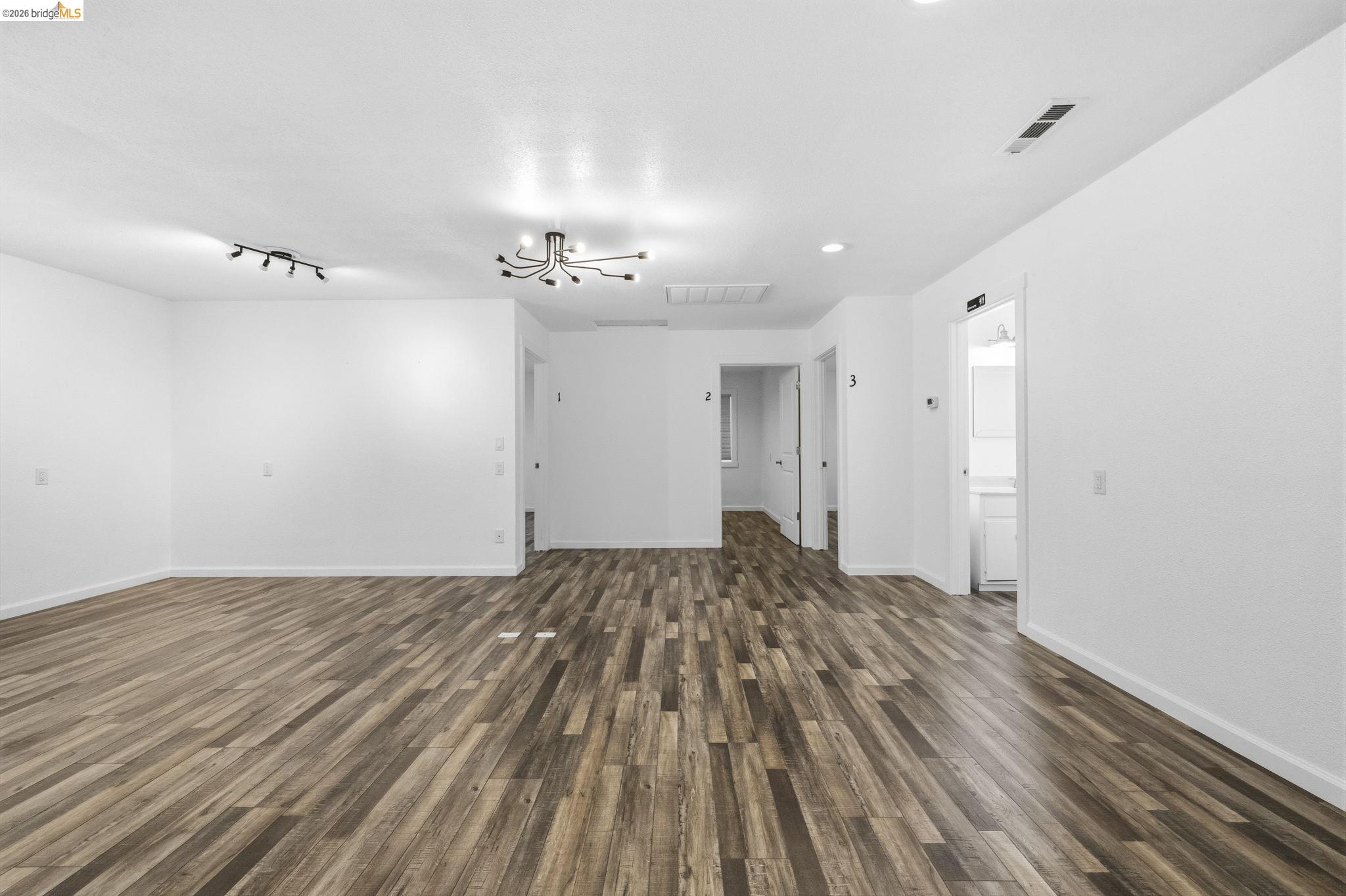19468 Village Dr