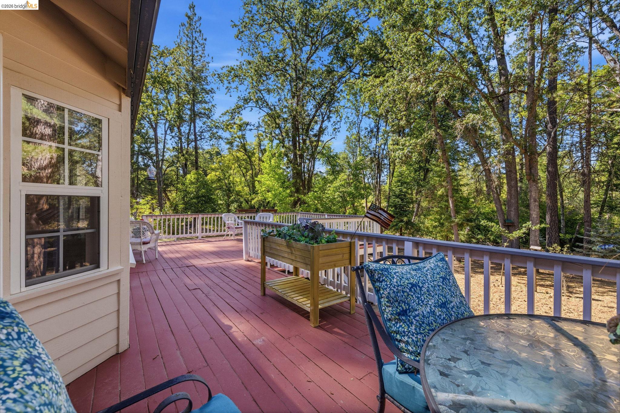 19015 Apple Valley Dr