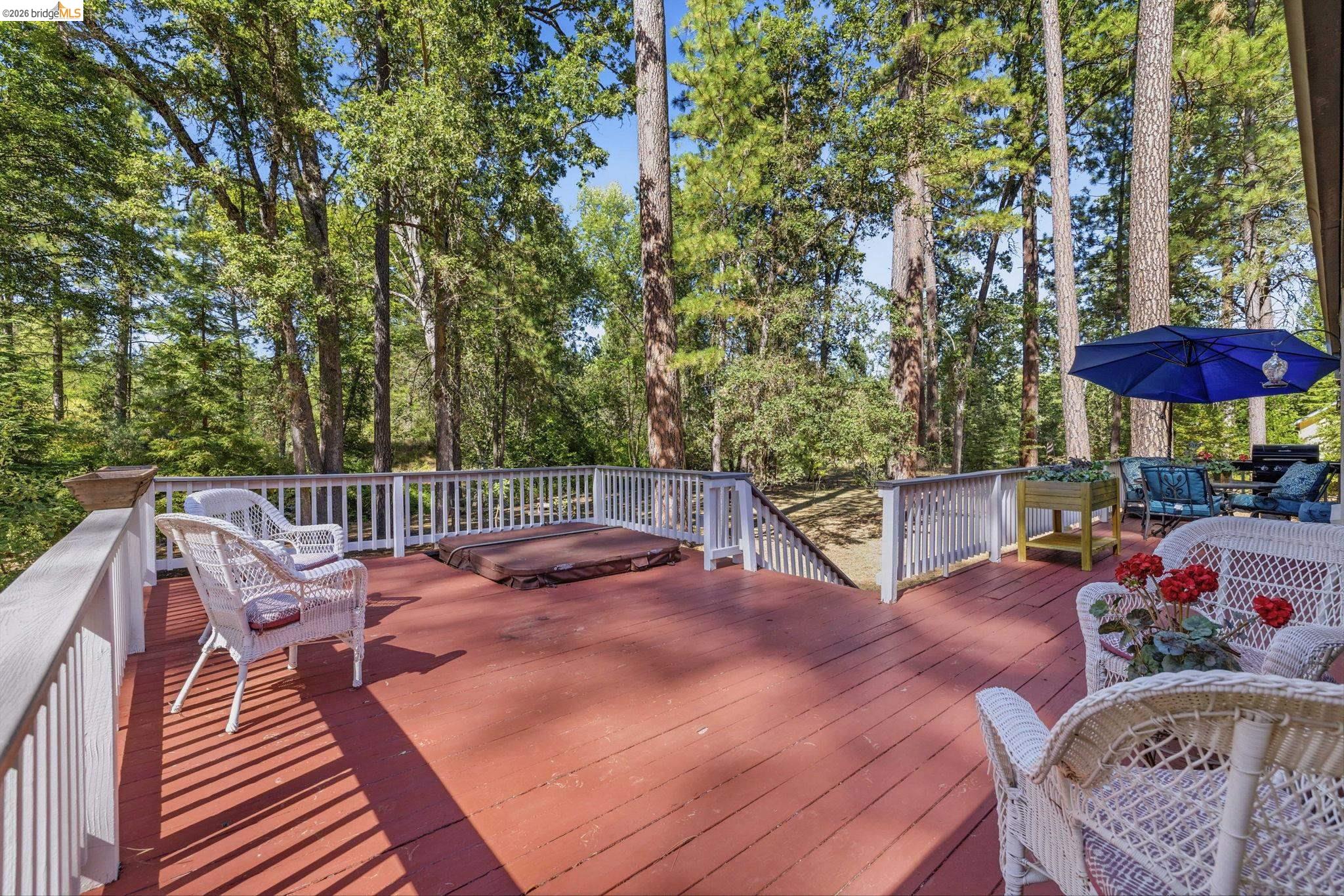 19015 Apple Valley Dr