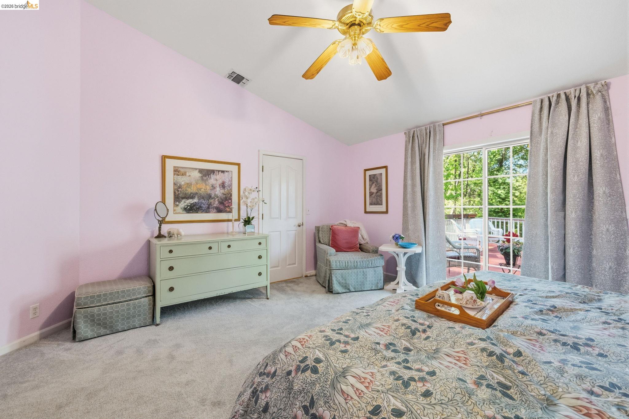 19015 Apple Valley Dr