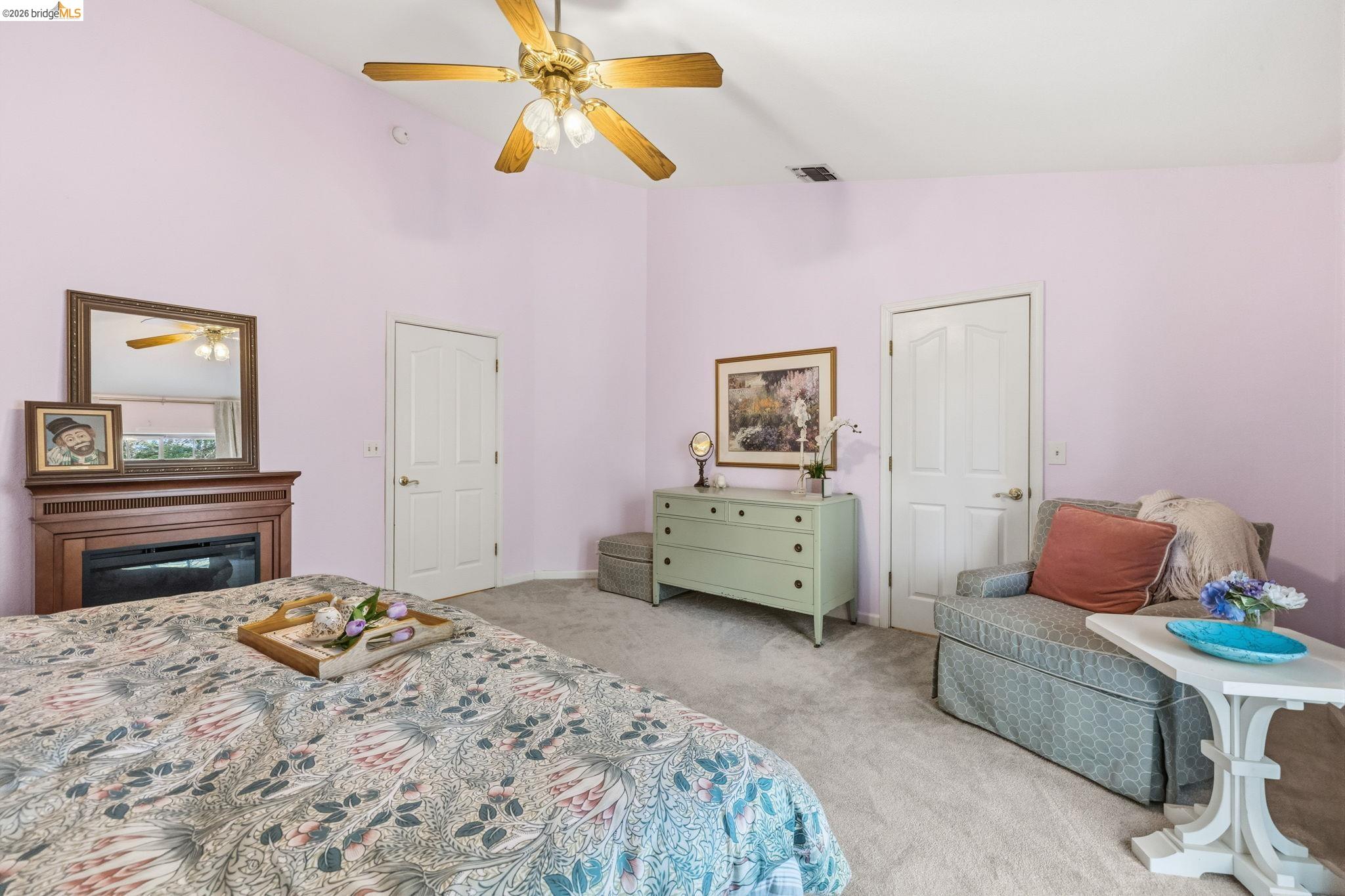 19015 Apple Valley Dr