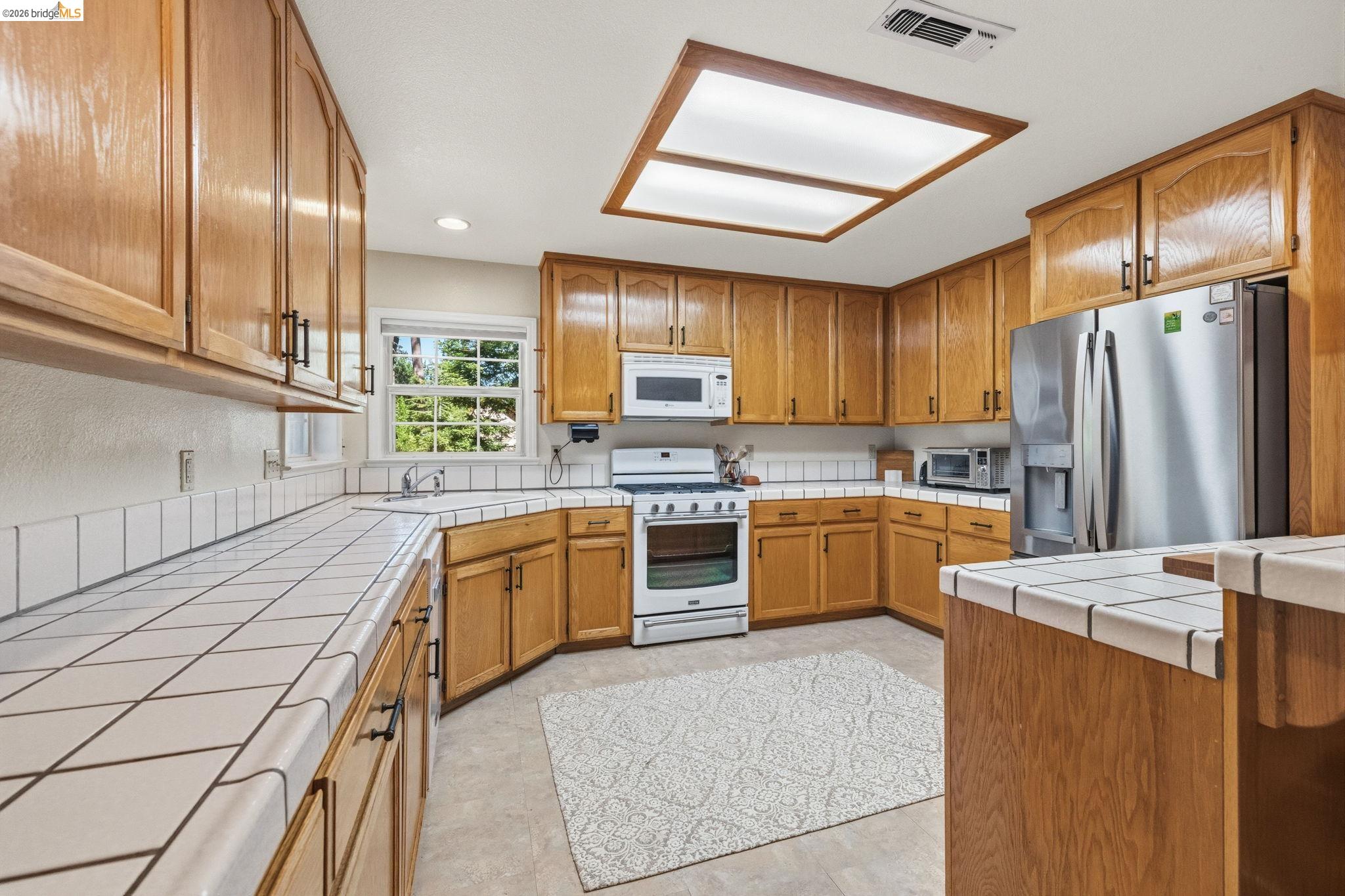 19015 Apple Valley Dr