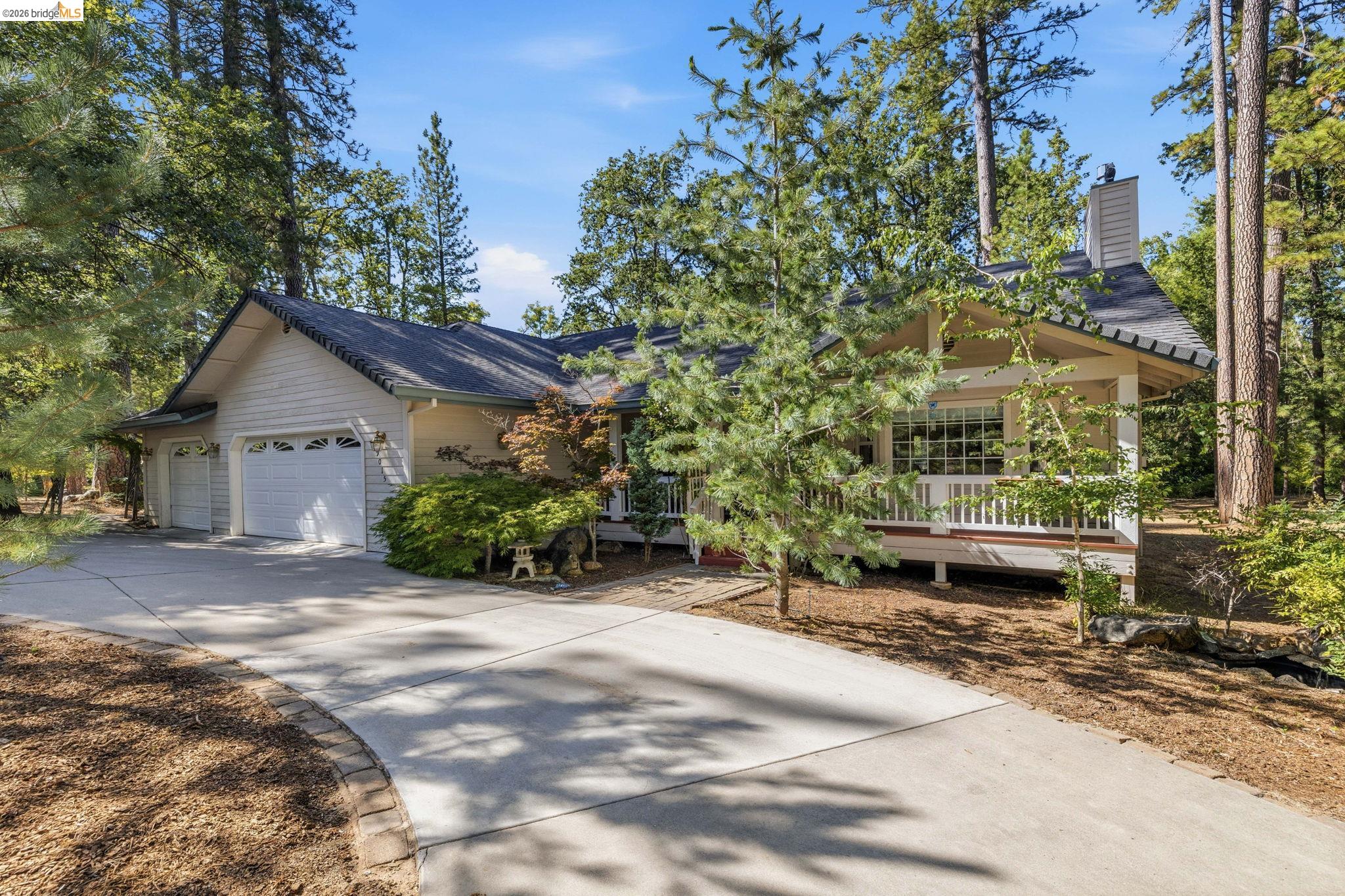 19015 Apple Valley Dr