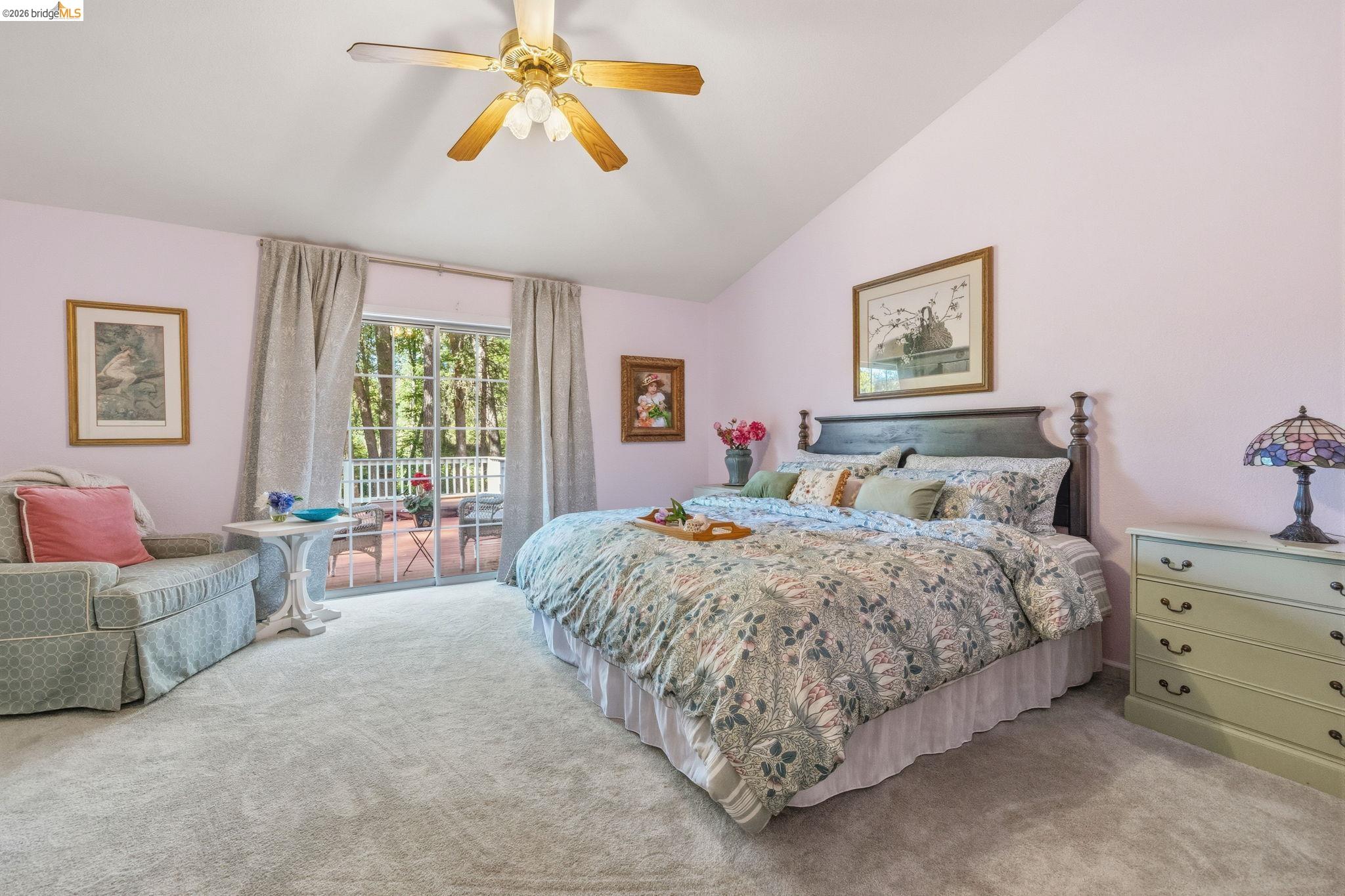 19015 Apple Valley Dr
