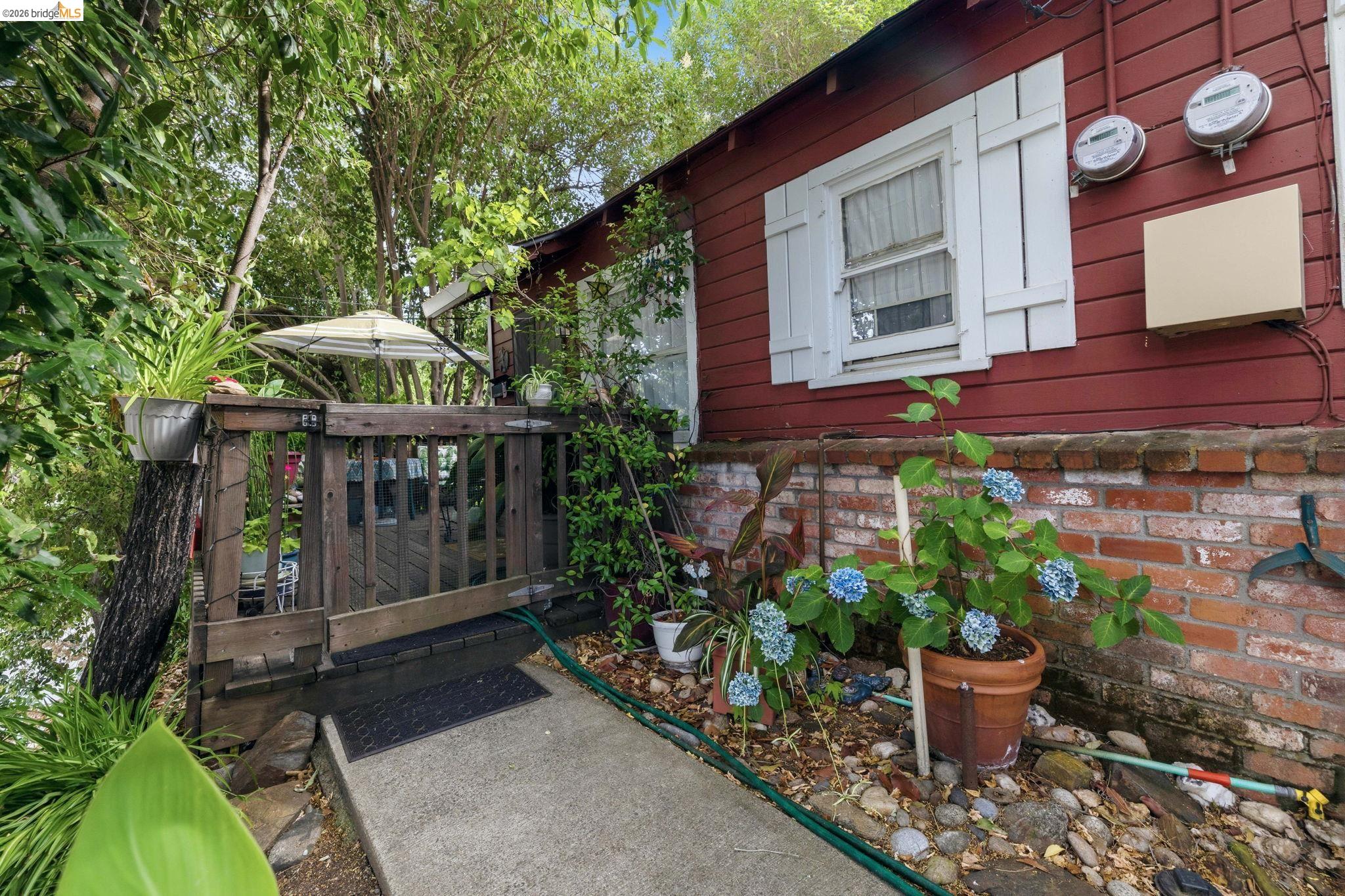 122 N Green St