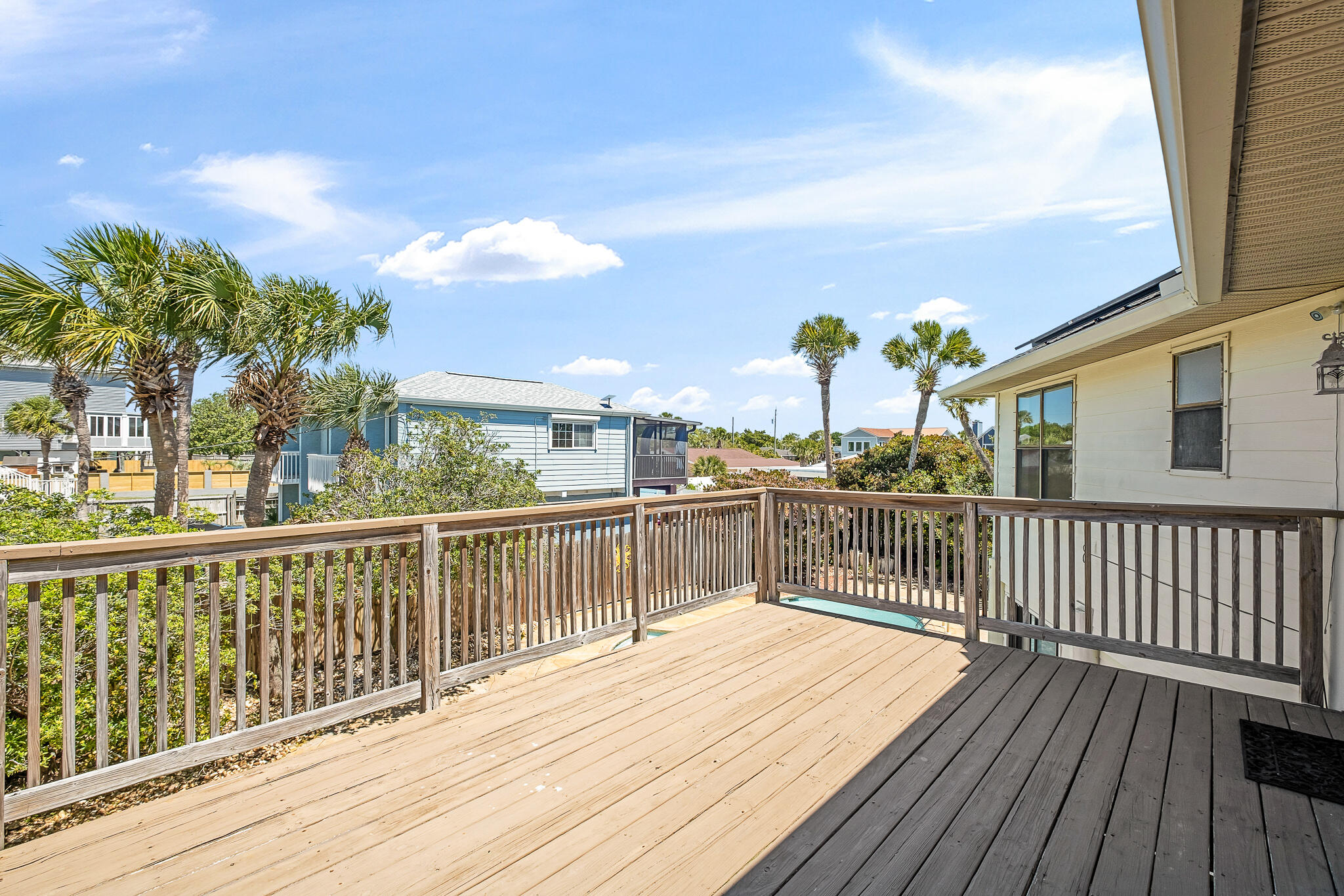 757 Seahorse Avenue