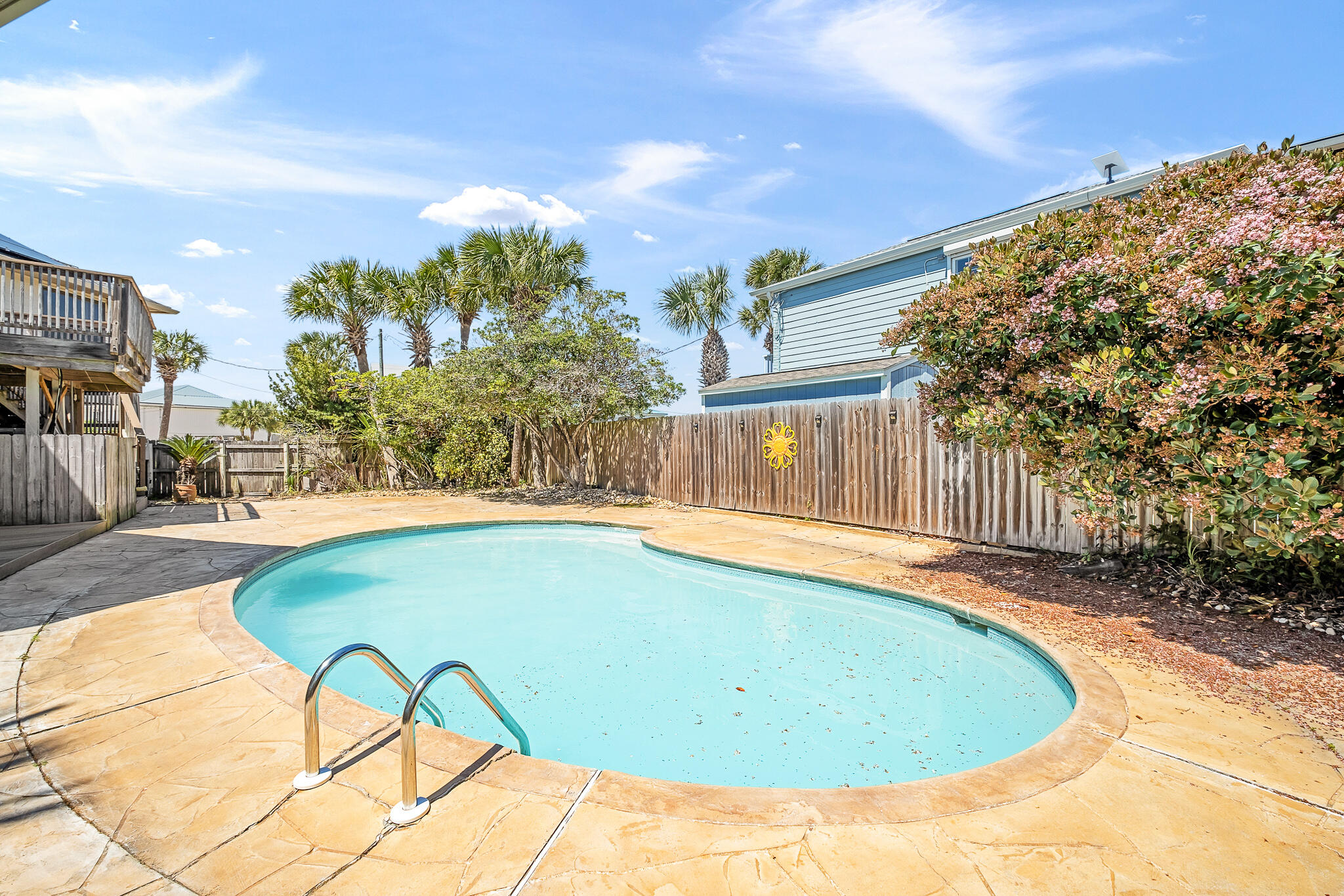 757 Seahorse Avenue