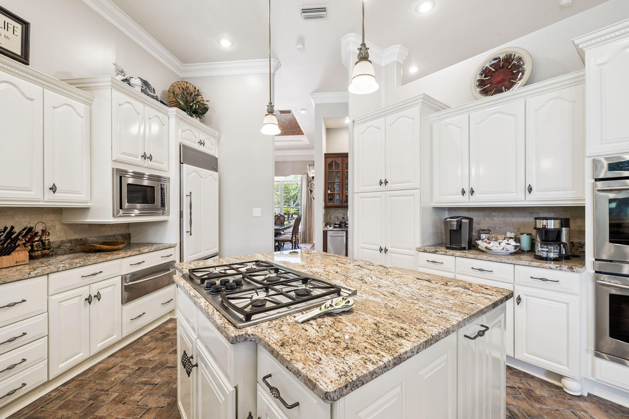 3234 Bay Estates Drive