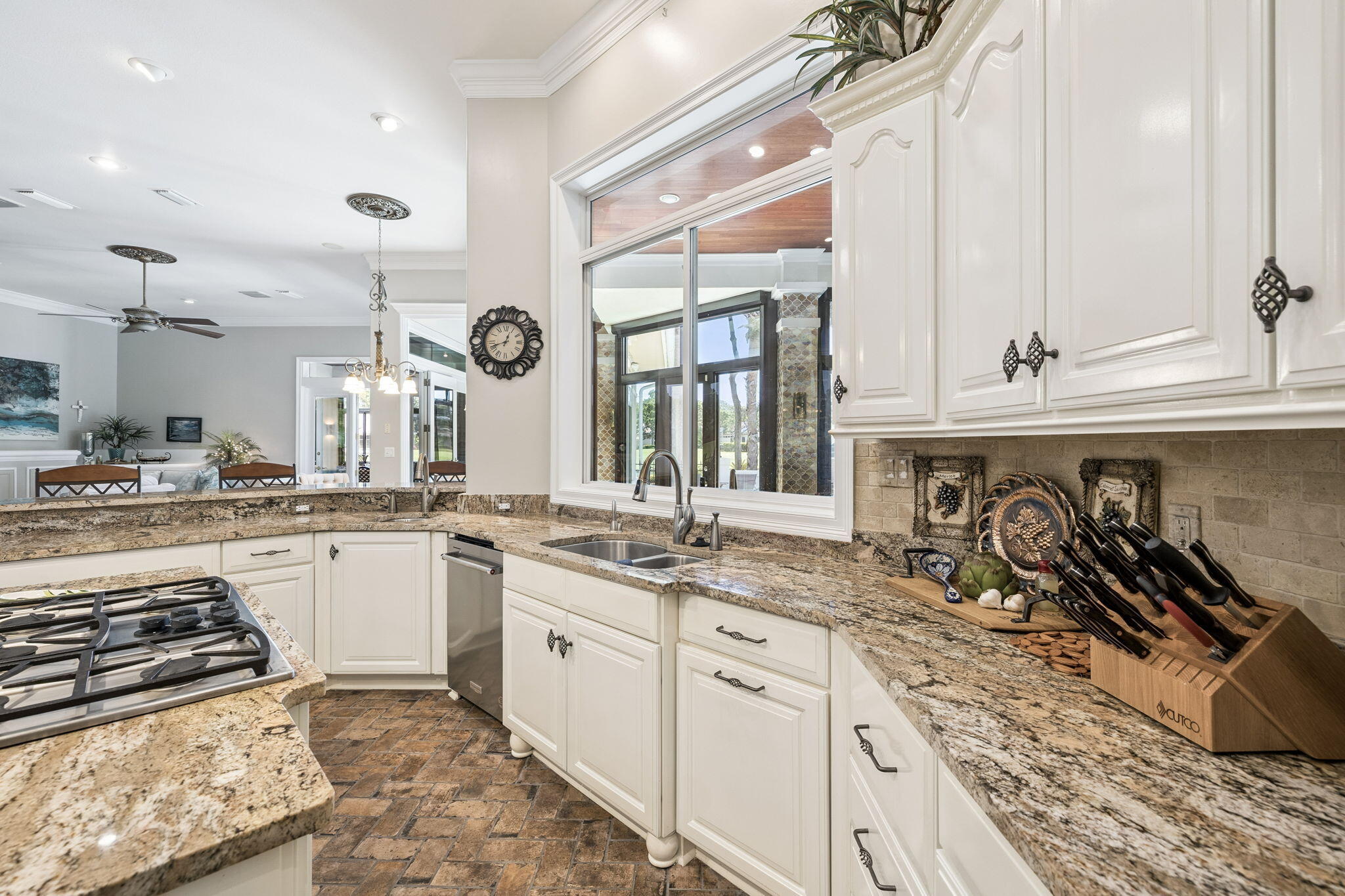 3234 Bay Estates Drive