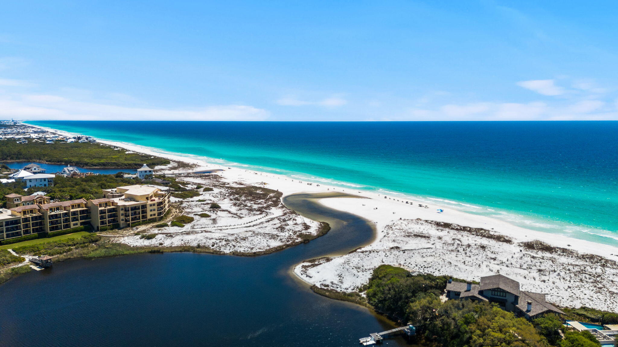1653 W County Highway 30A UNIT 2105