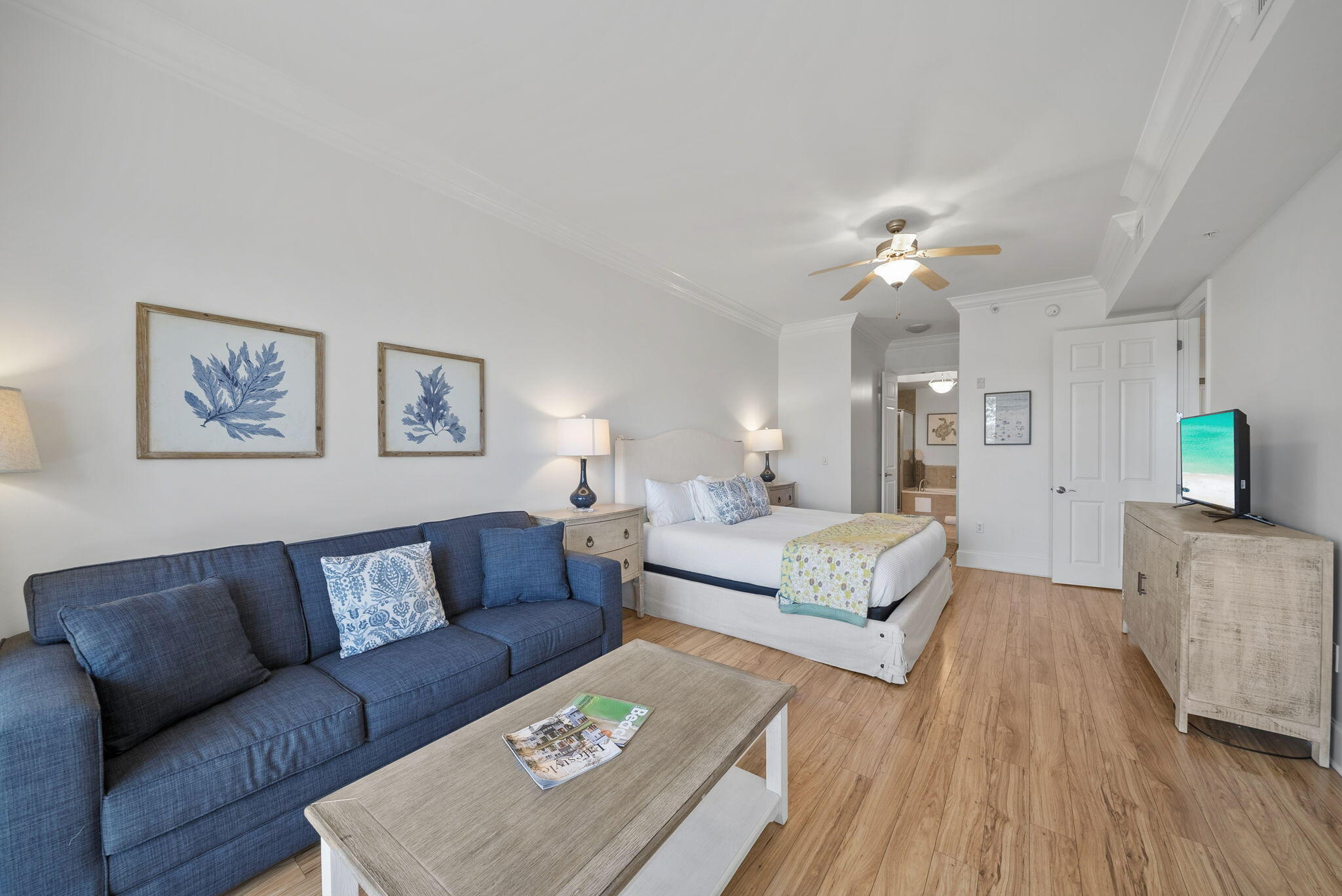 1653 W County Highway 30A UNIT 2105