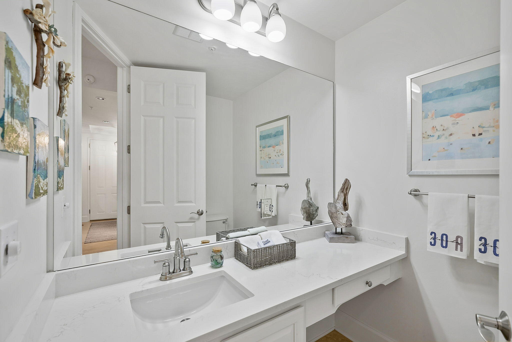 1653 W County Highway 30A UNIT 2105