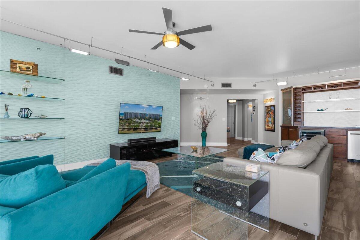 15500 Emerald Coast Parkway 701