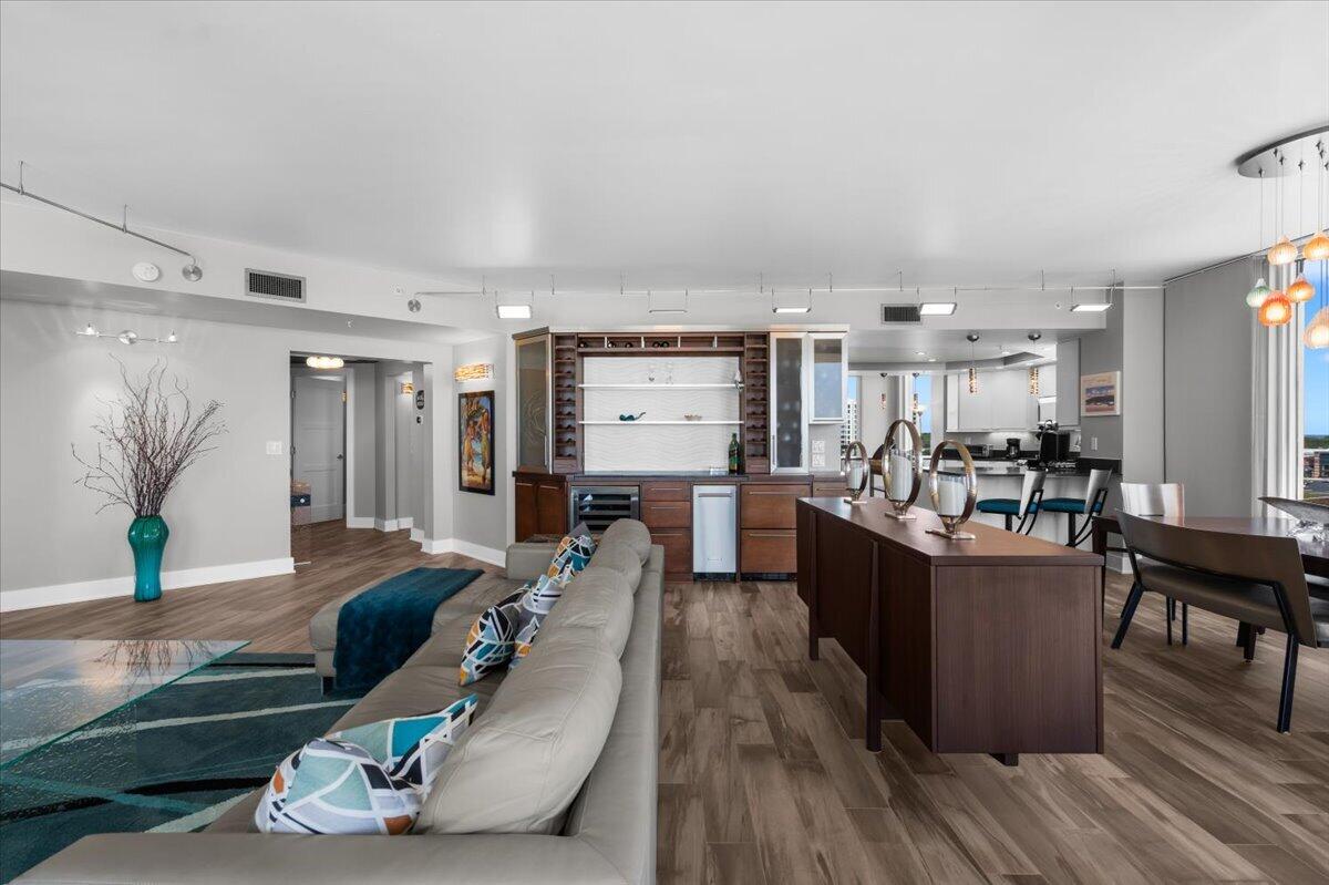 15500 Emerald Coast Parkway 701