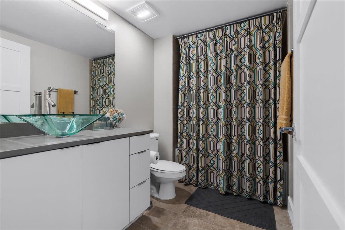 15500 Emerald Coast Parkway 701