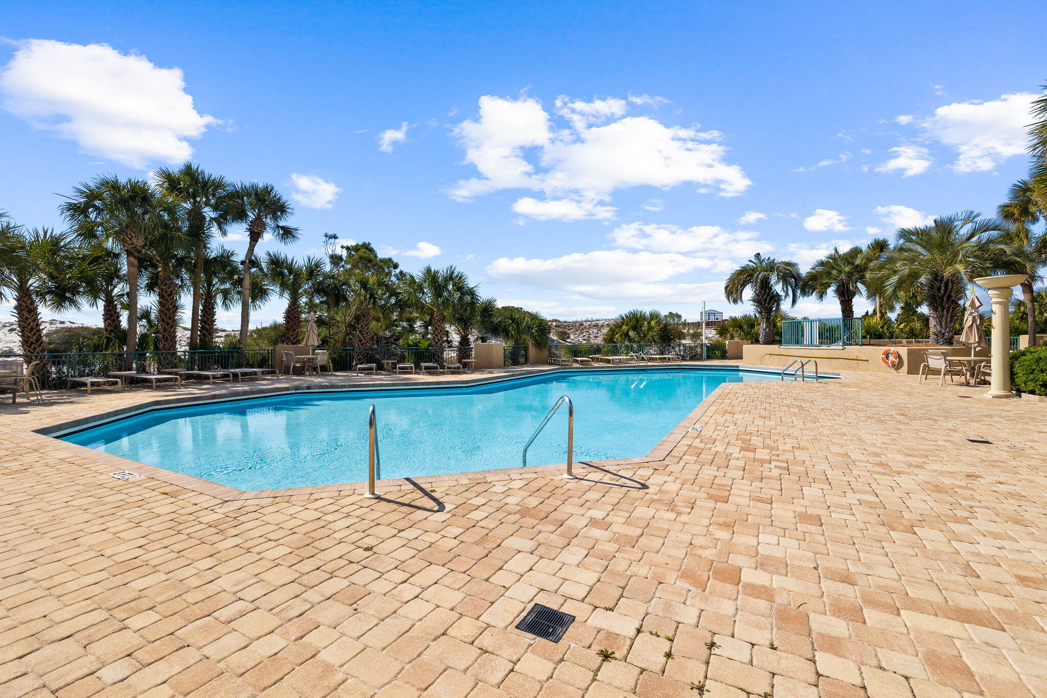 4524 Southwinds Drive 4524