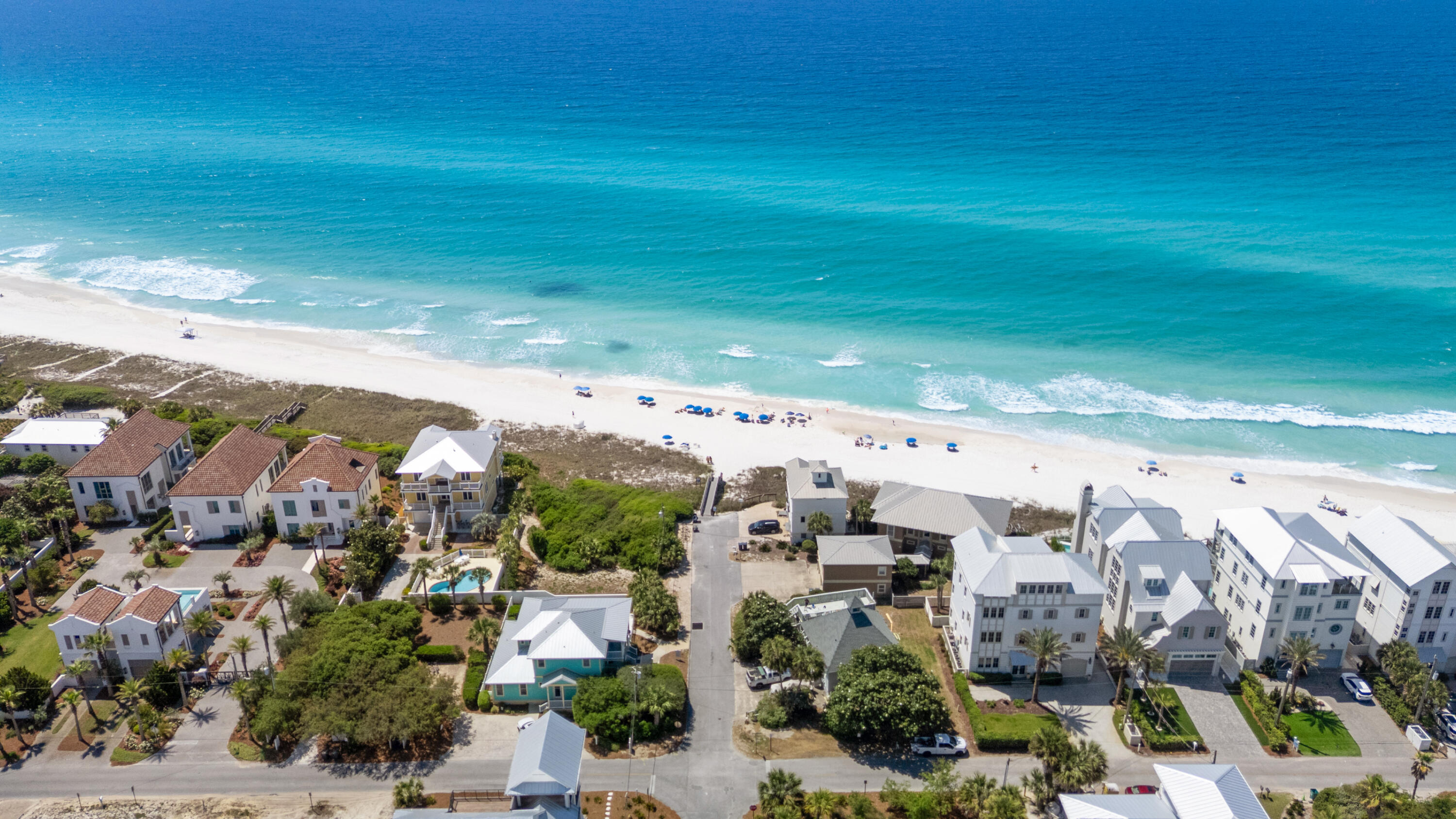28 W Queen Palm Drive