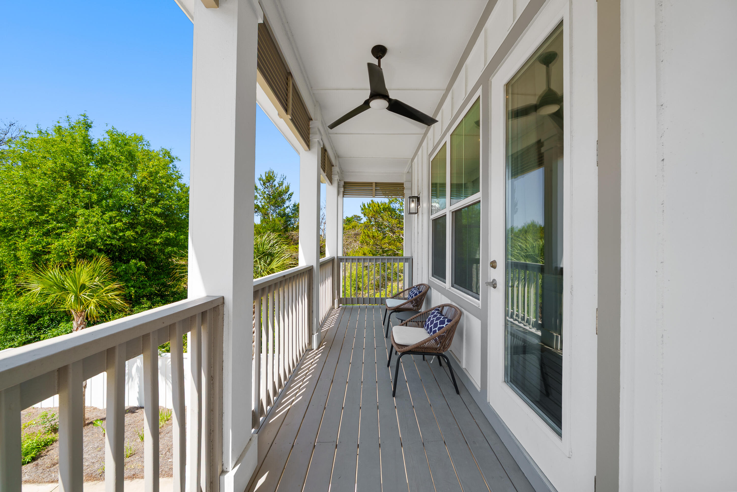 28 W Queen Palm Drive
