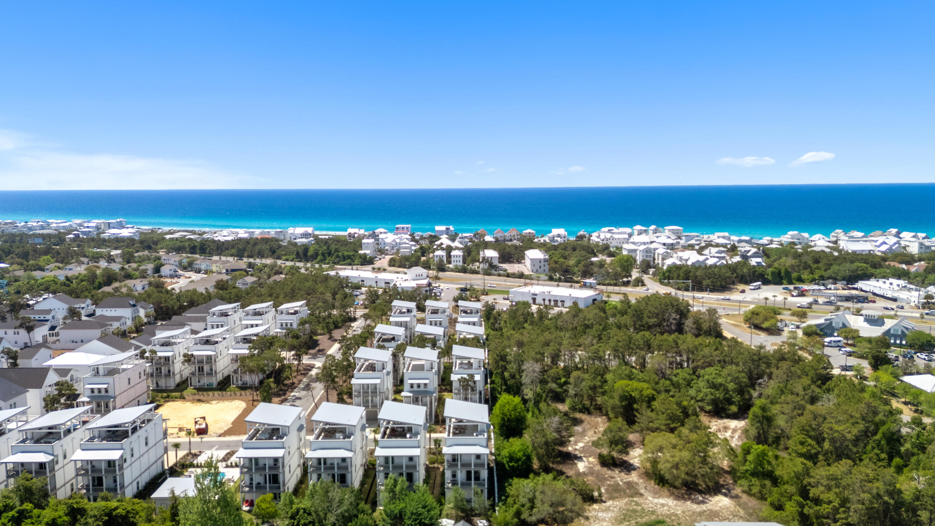 28 W Queen Palm Drive