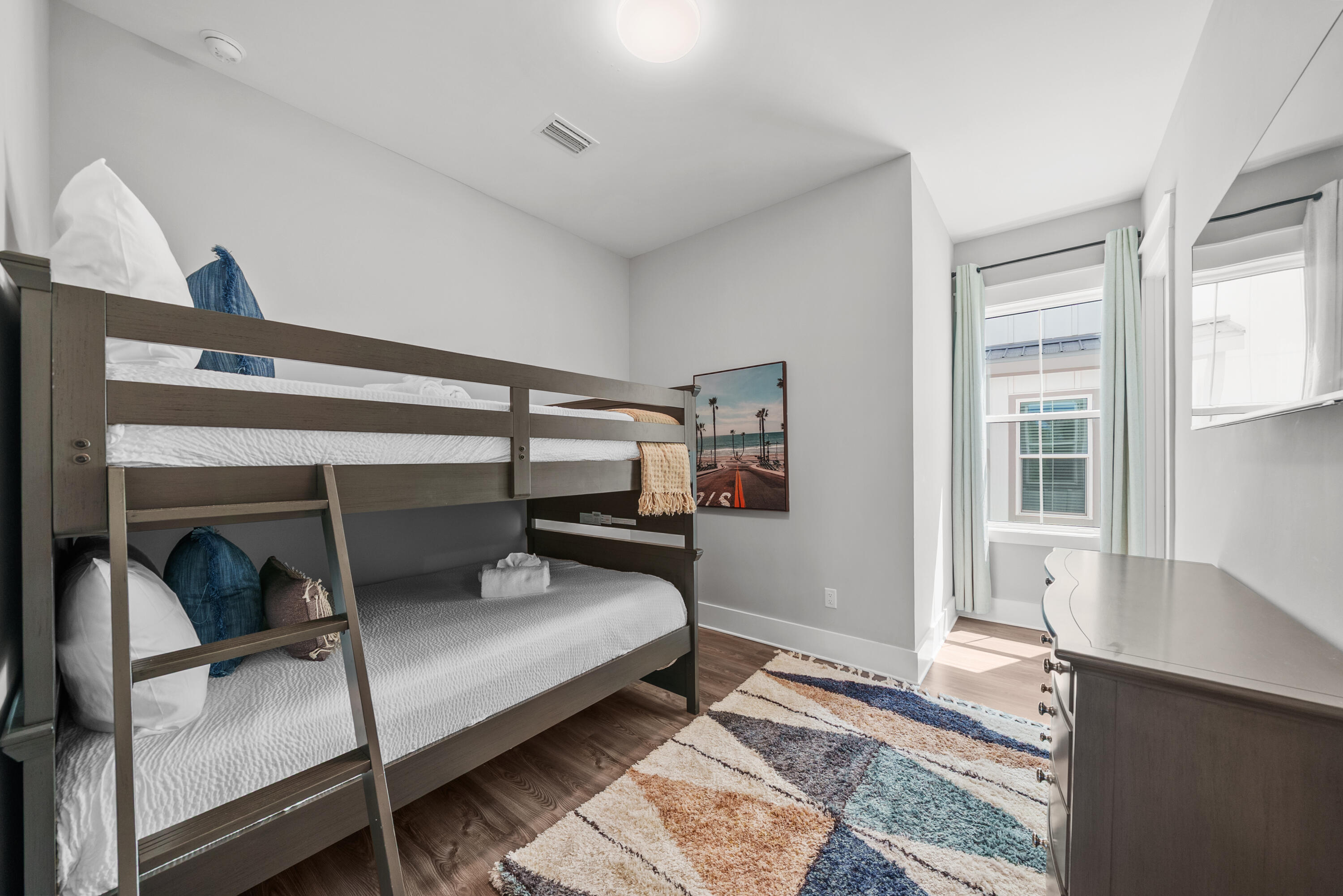 28 W Queen Palm Drive