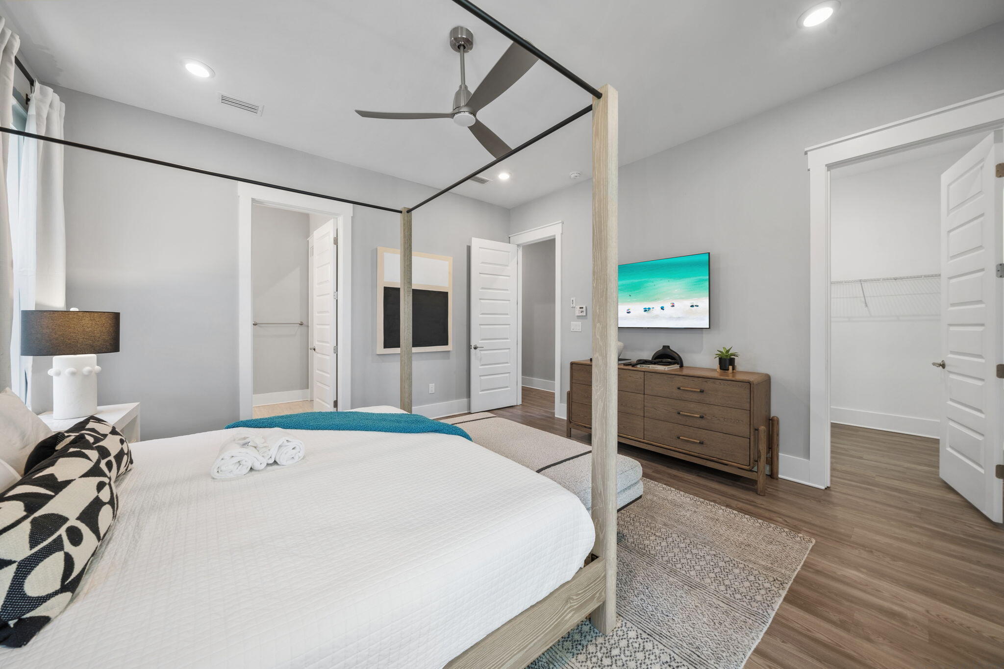 34 W Majestic Palm Drive