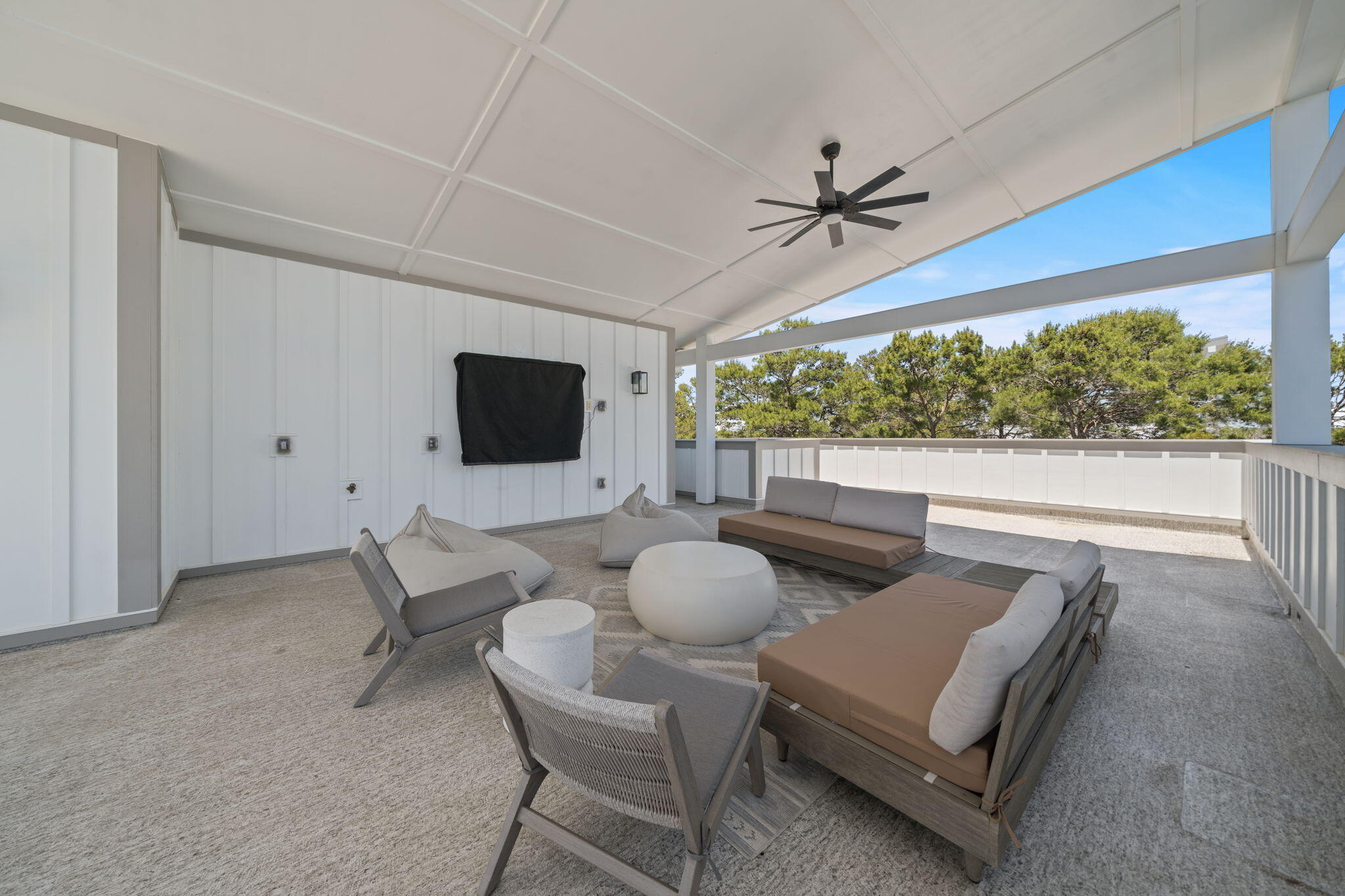 34 W Majestic Palm Drive