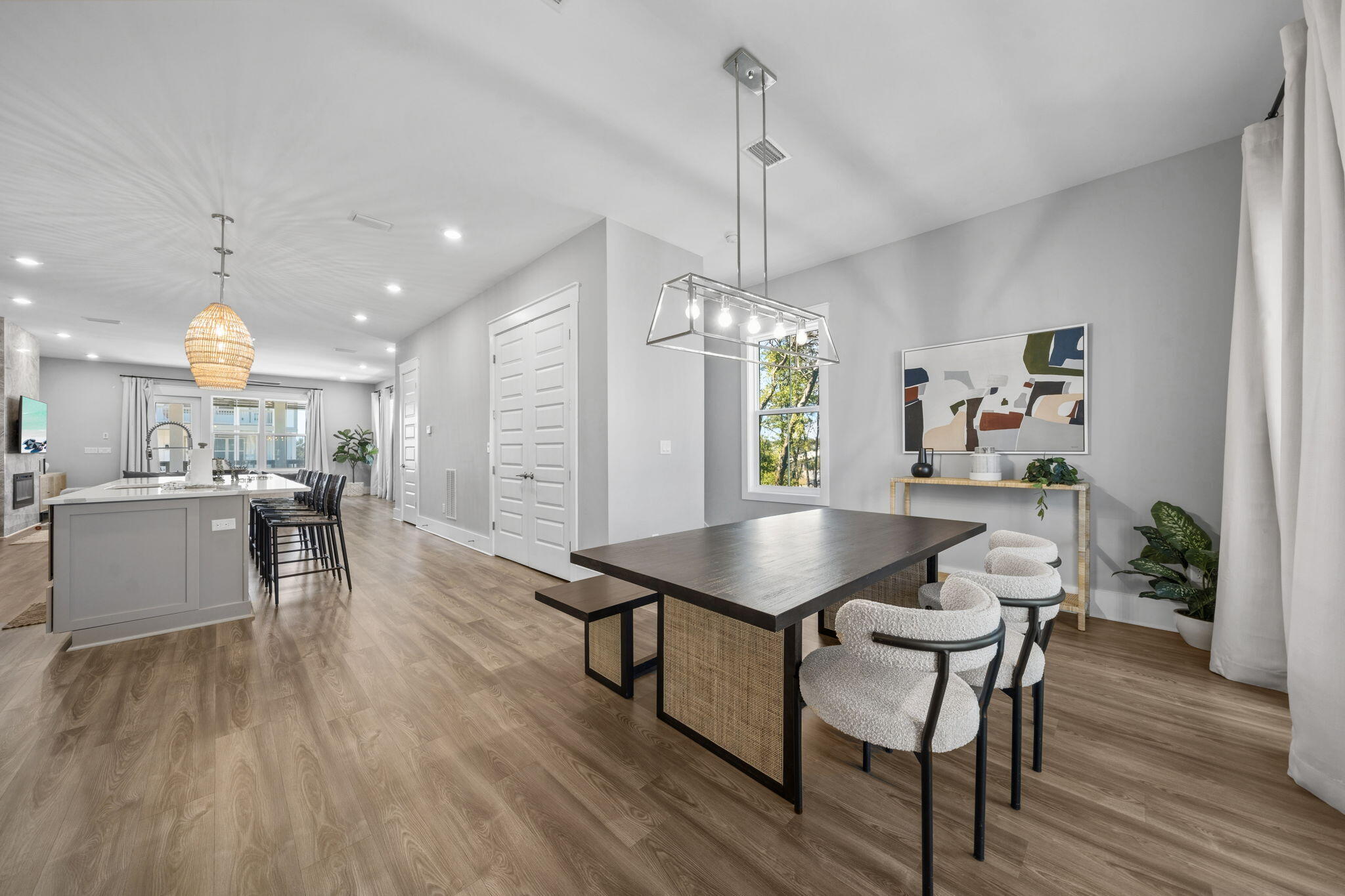 34 W Majestic Palm Drive