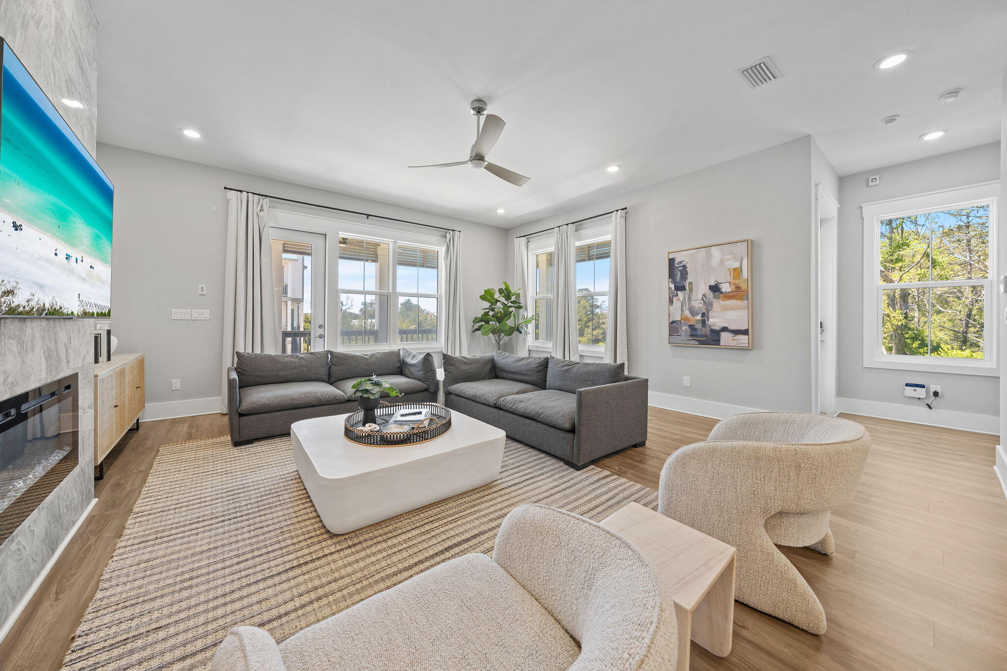 34 W Majestic Palm Drive