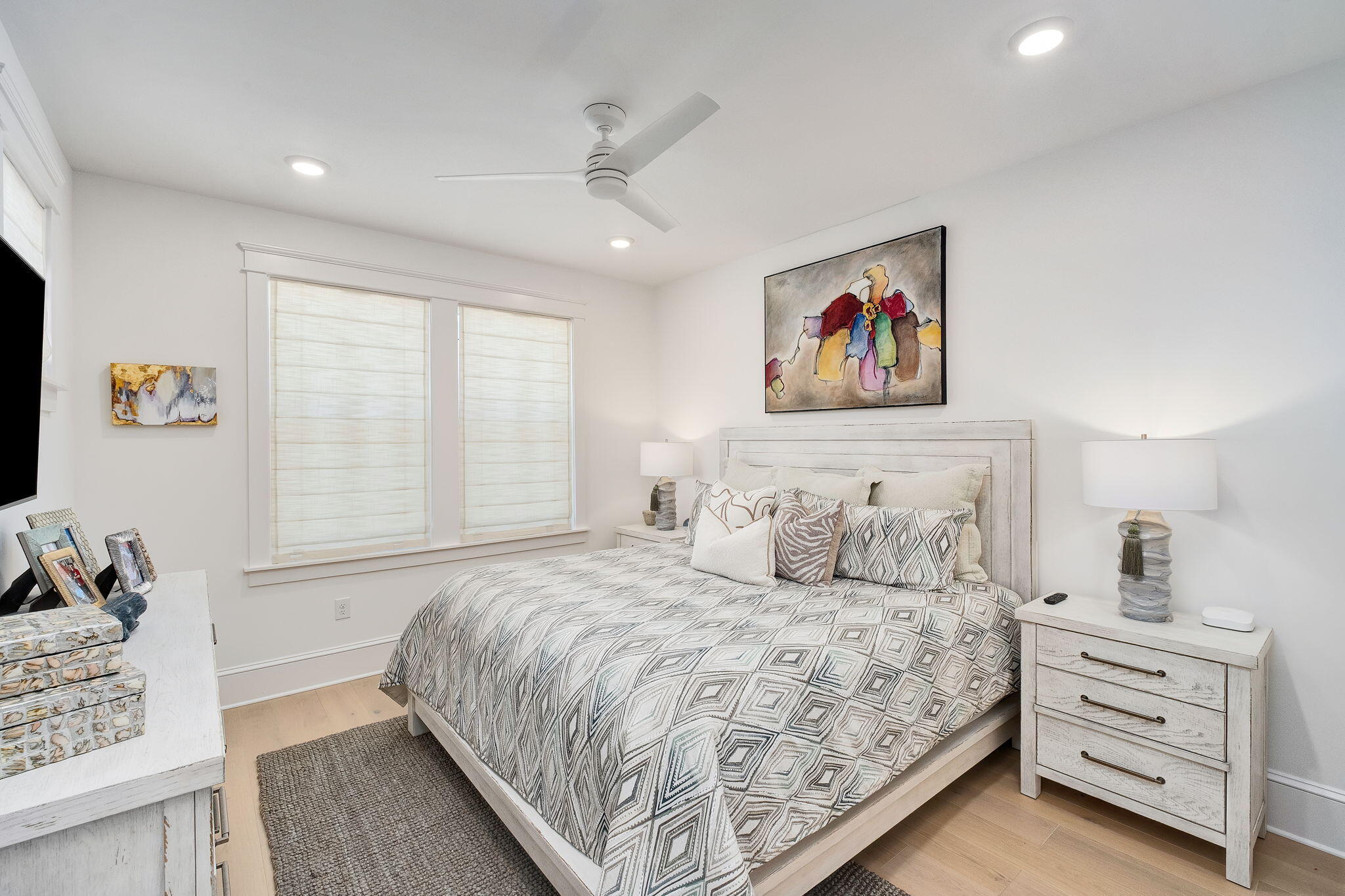 77 Seaboard Lane