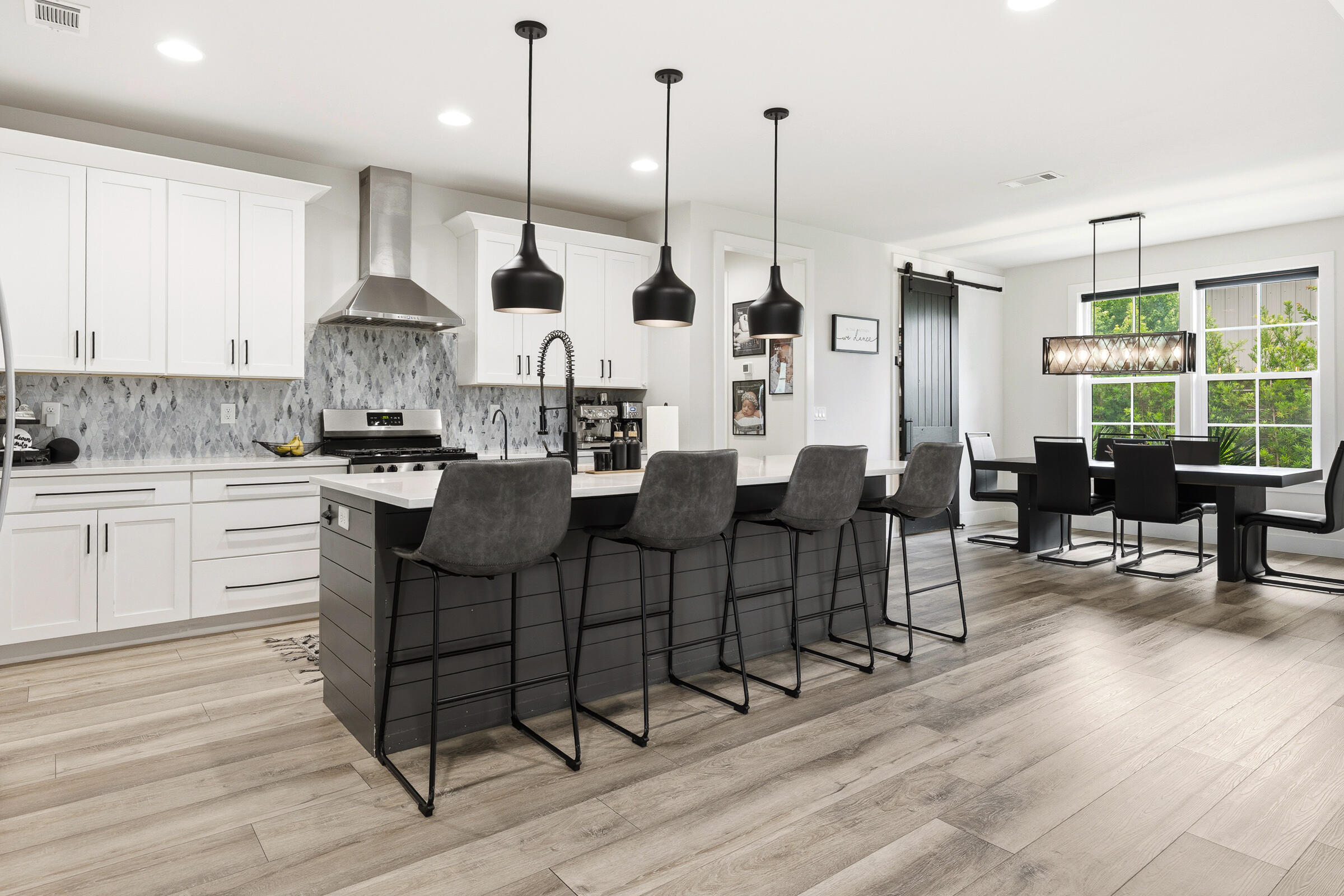 77 W Lamb Drive