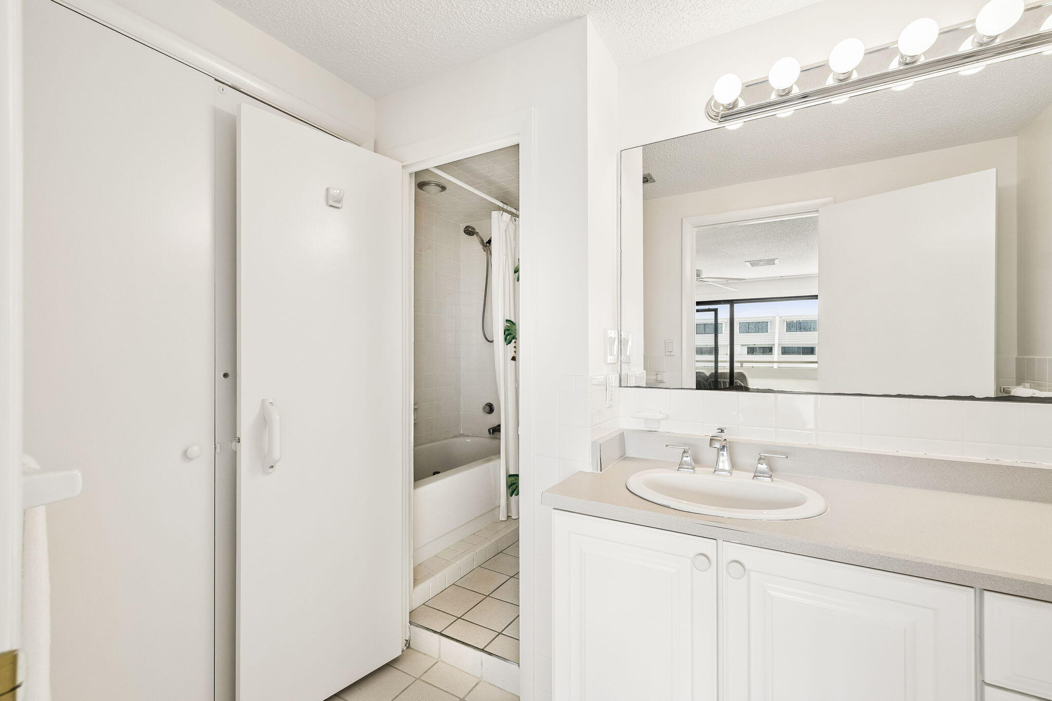 520 Gulf Shore Drive 317