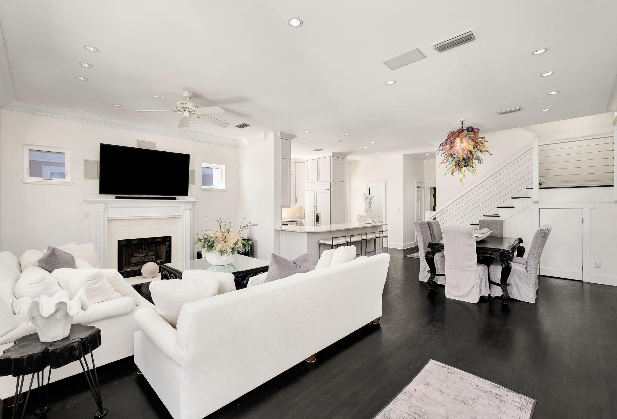 50 White Cliffs Drive