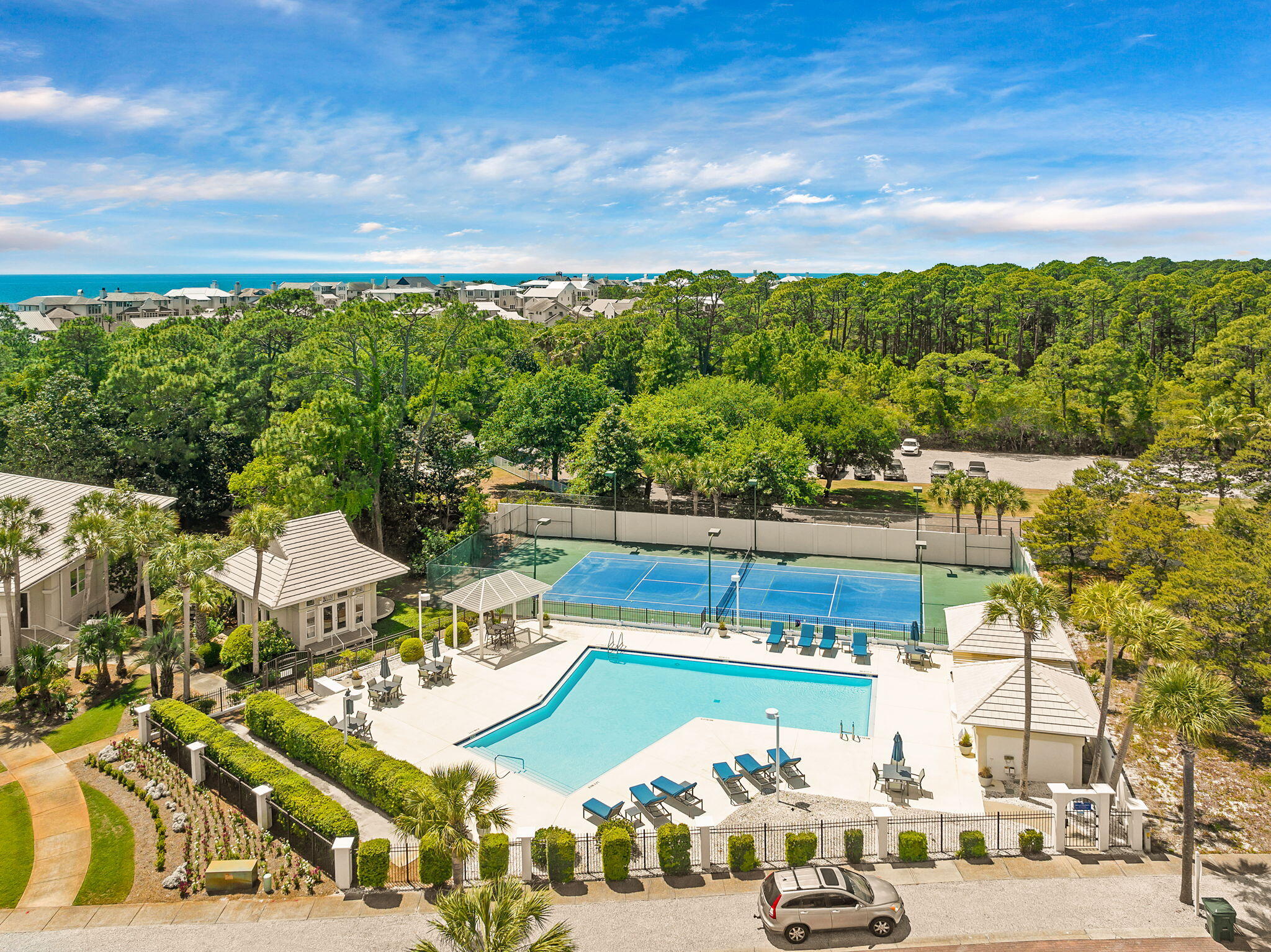 50 White Cliffs Drive