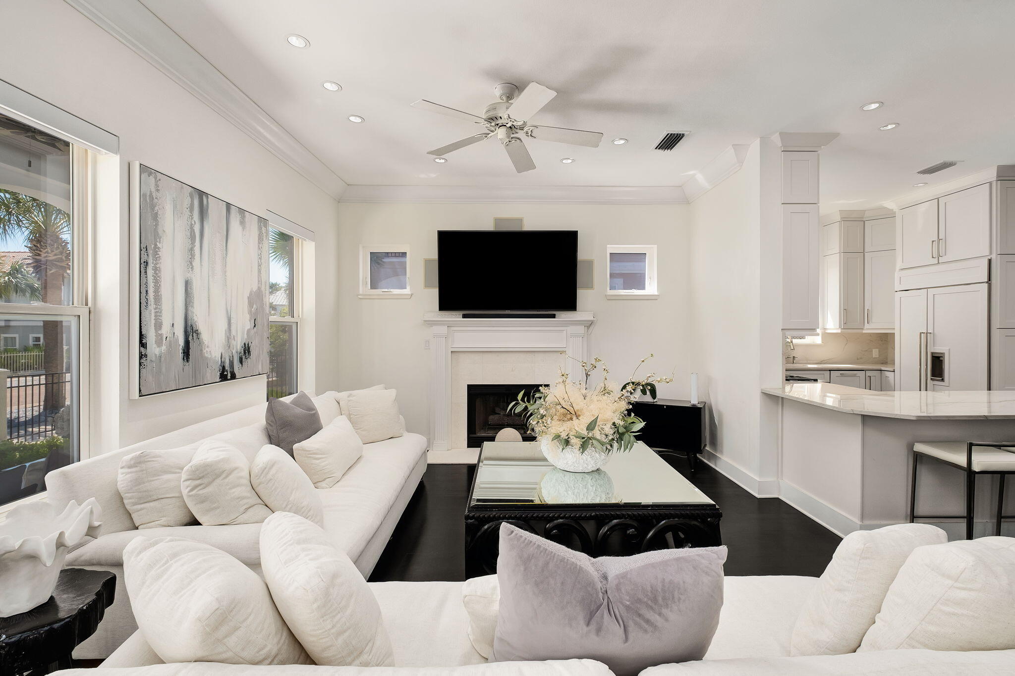 50 White Cliffs Drive