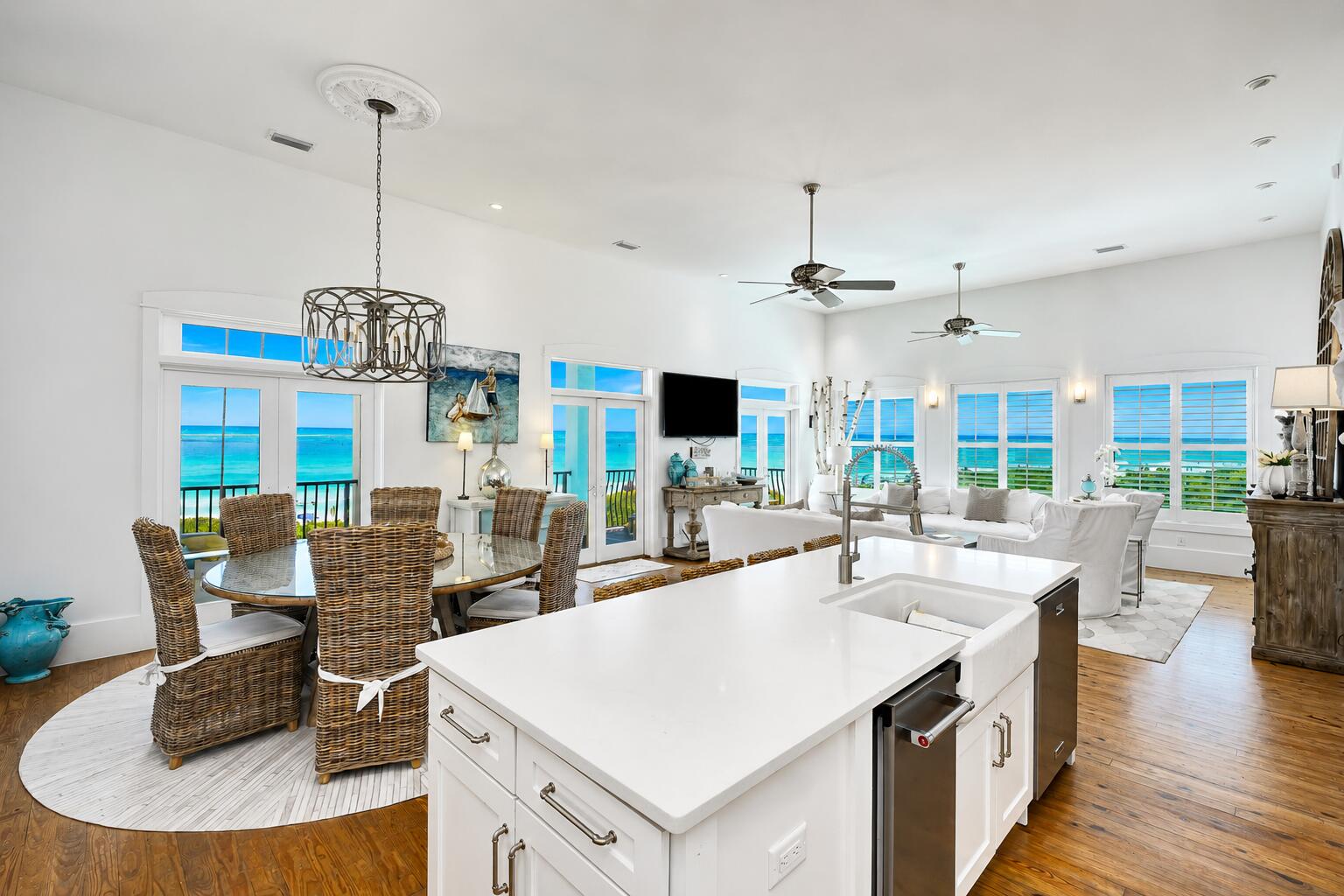 4915 W County Highway 30A