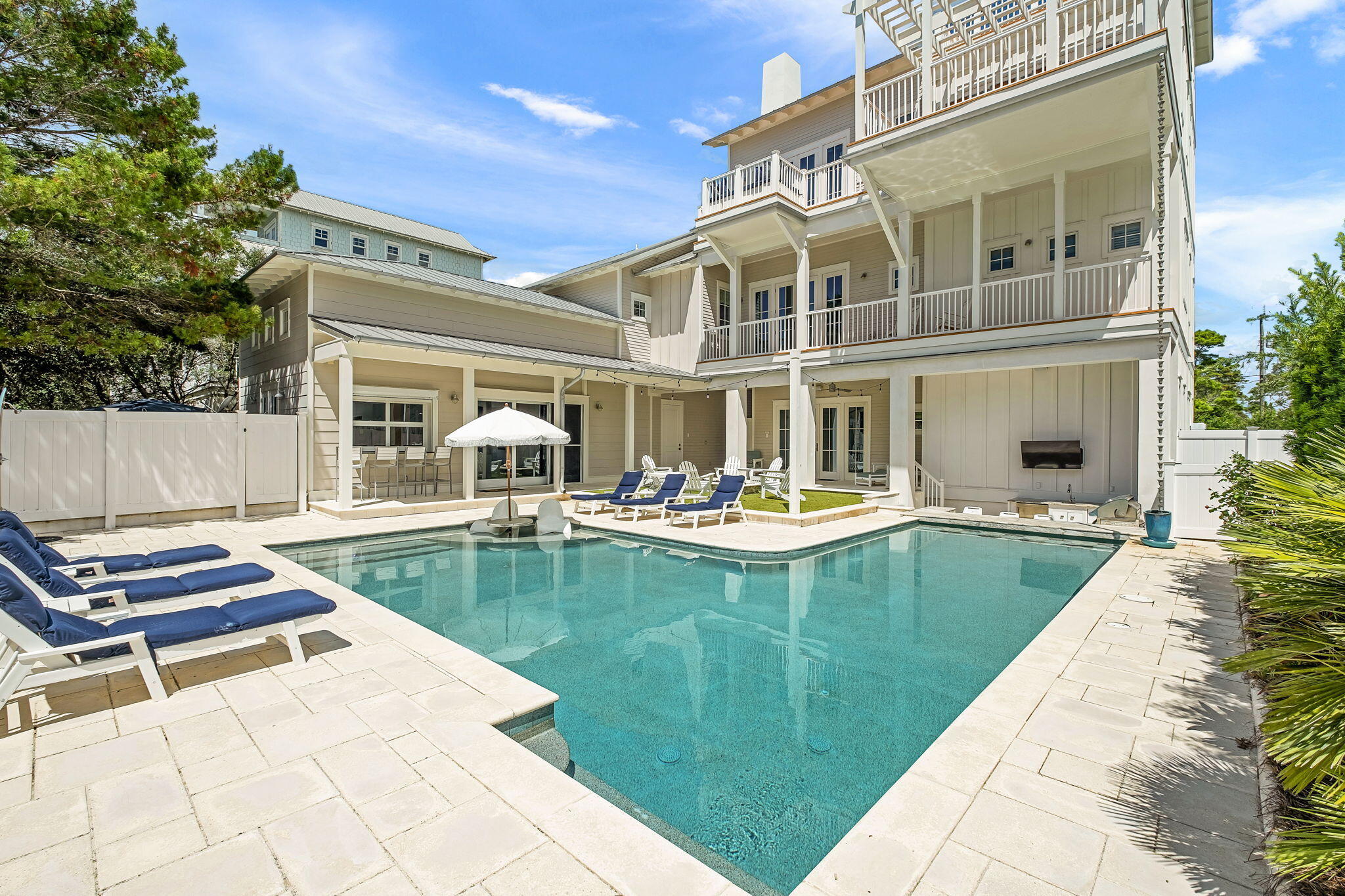 325 Walton Rose Lane